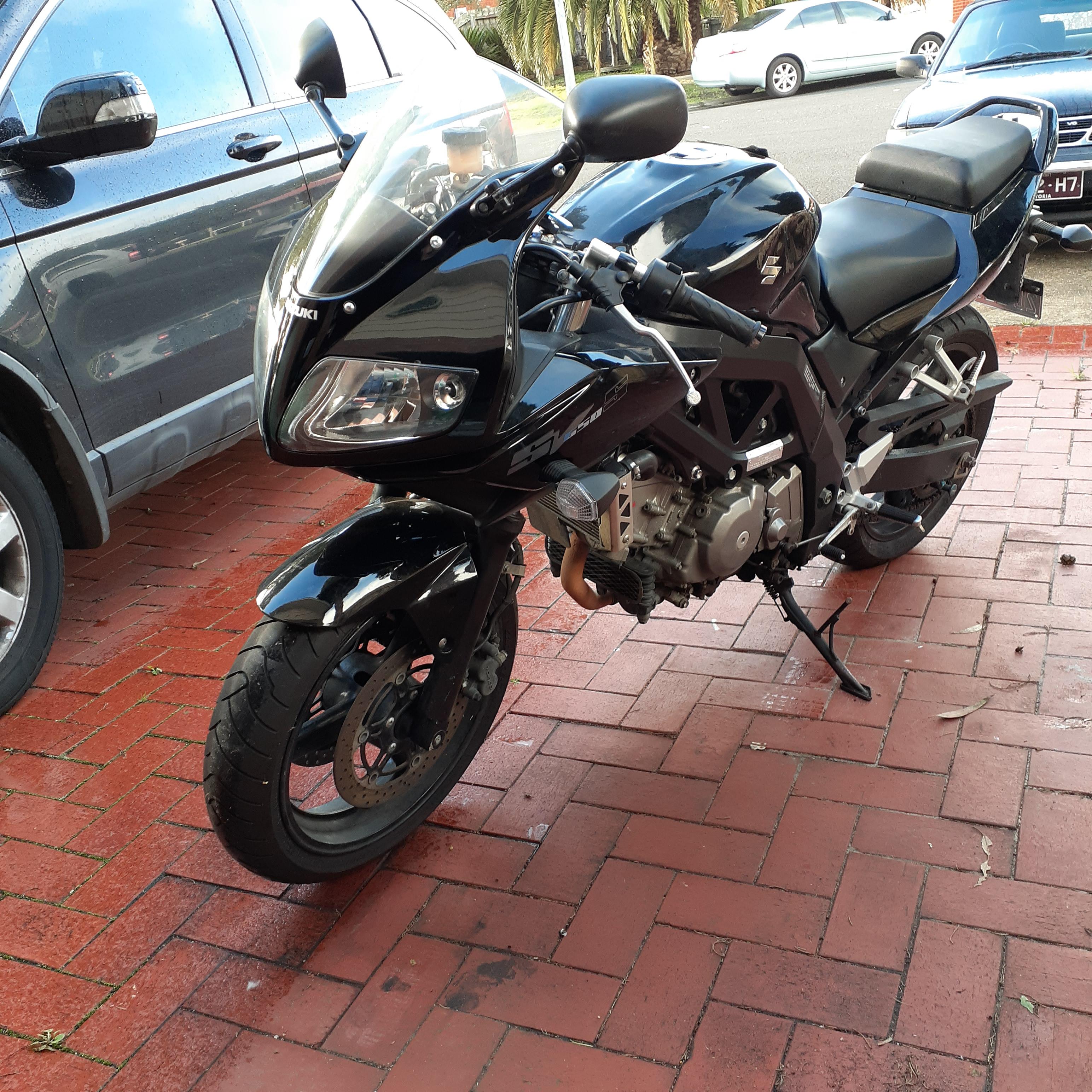 2011 SUZUKI SV650S ROAD