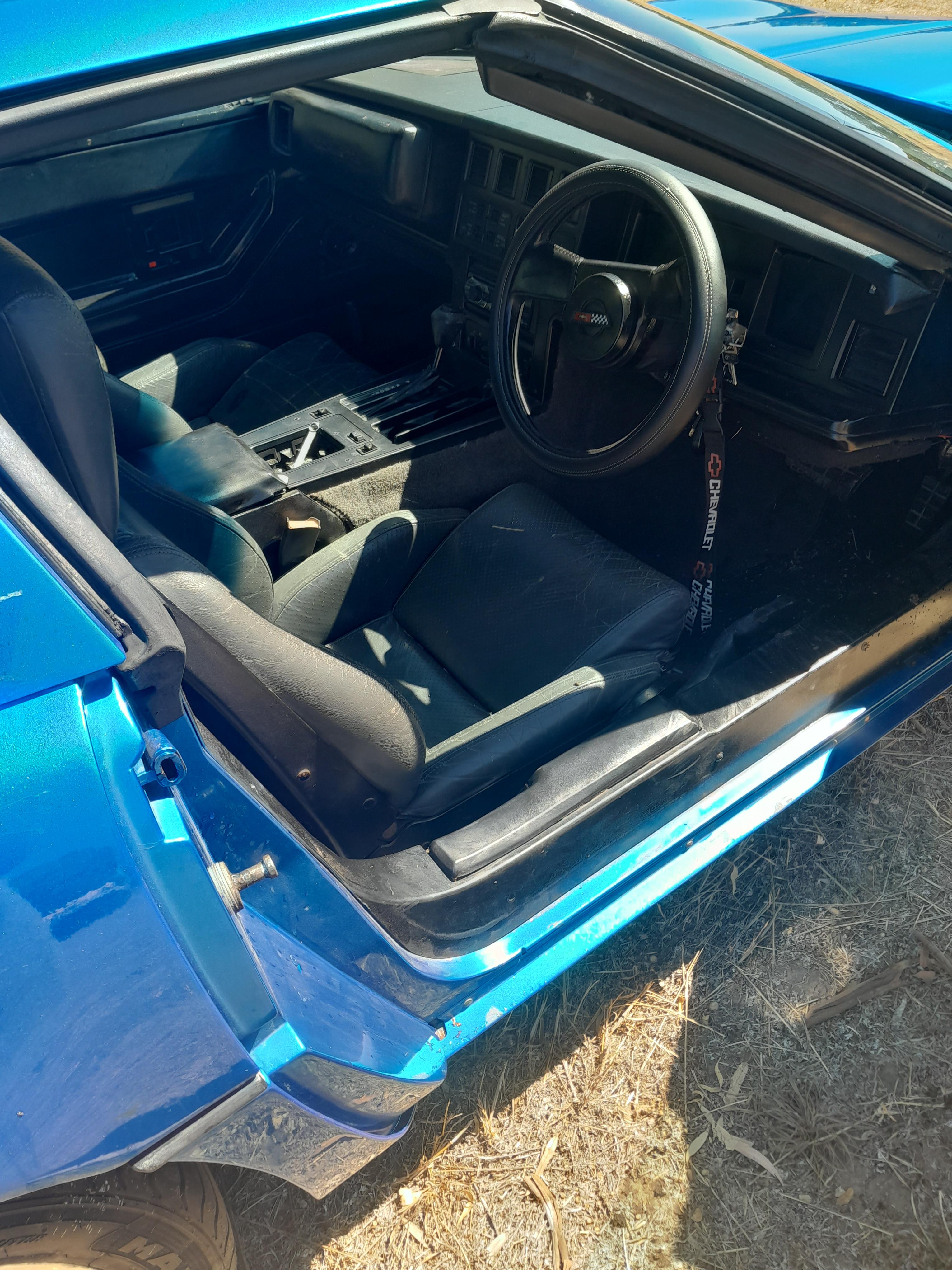 1986 CHEVORLET CORVETTE COUPE