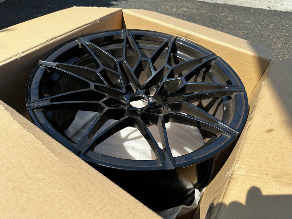 BMW 826M WHEELS