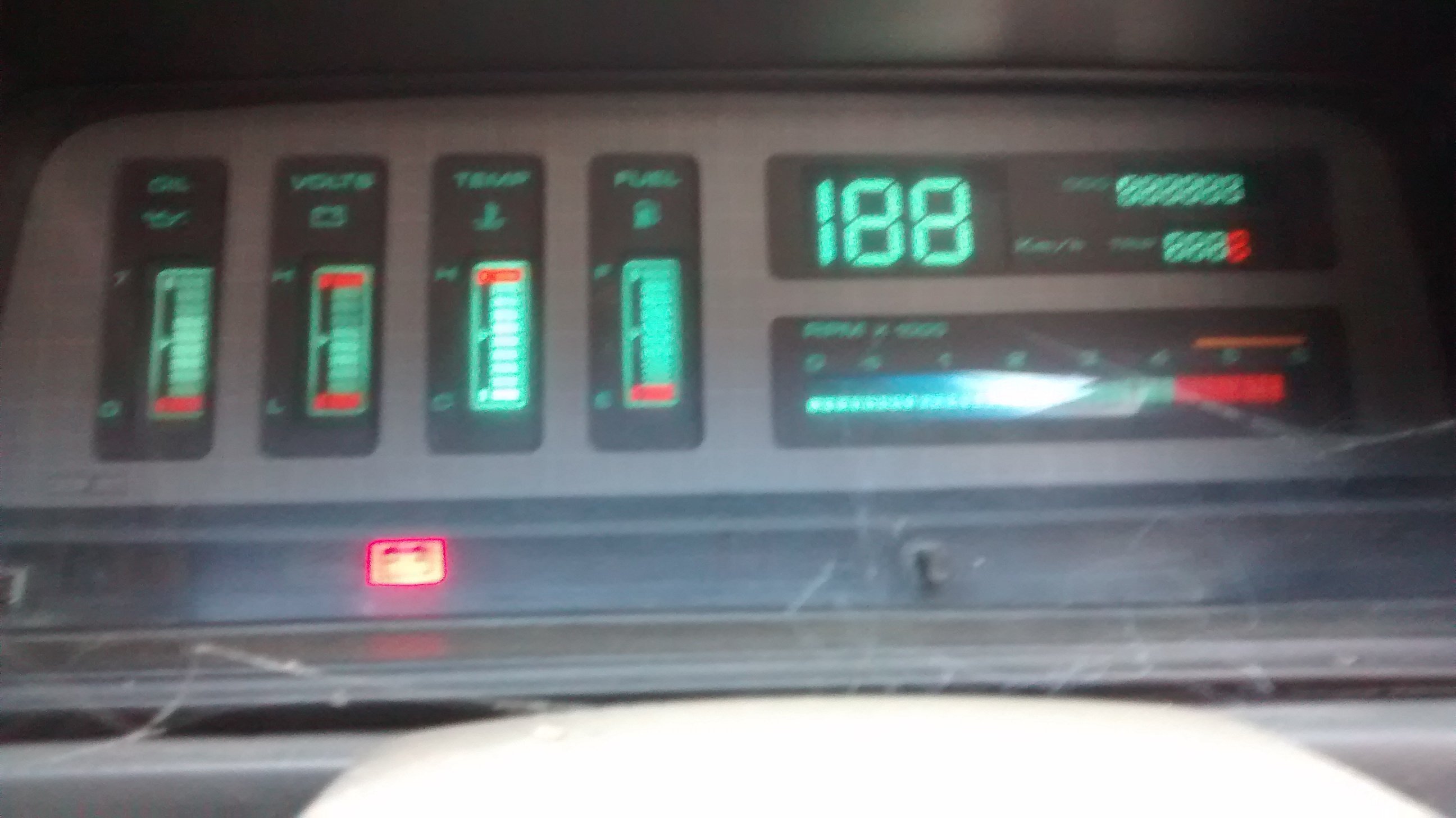 1985 FORD LTD FE SEDAN 