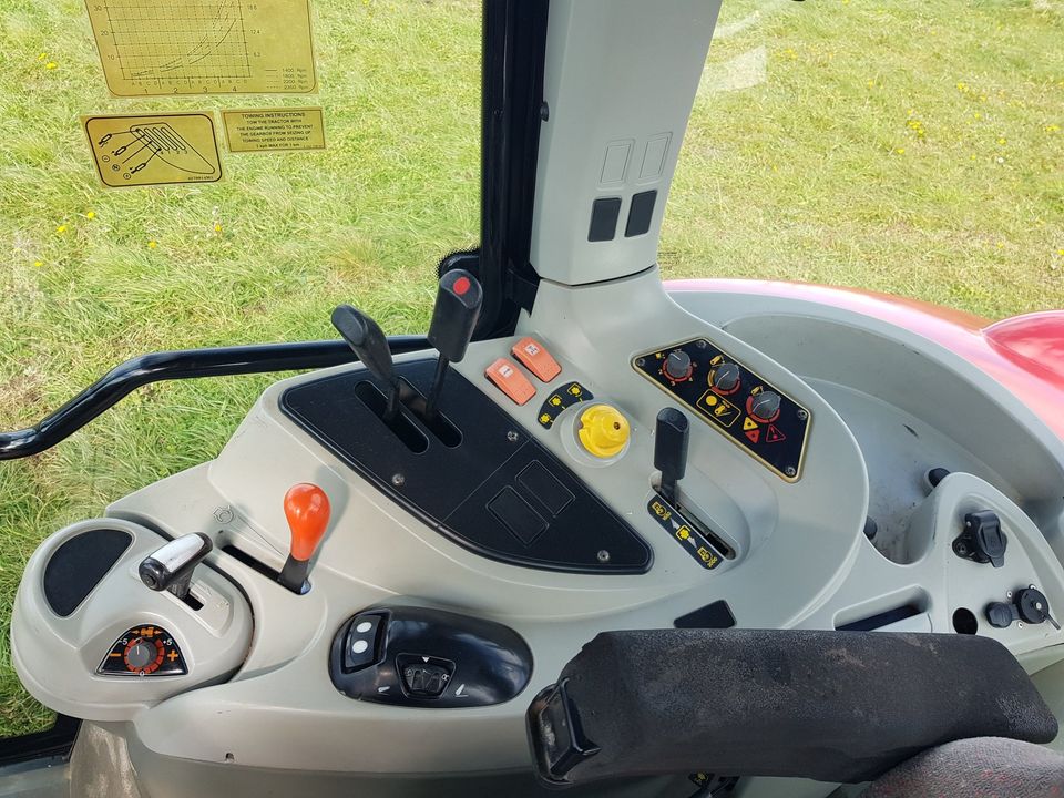 MASSEY FERGUSON 5435 4WD TRACTOR
