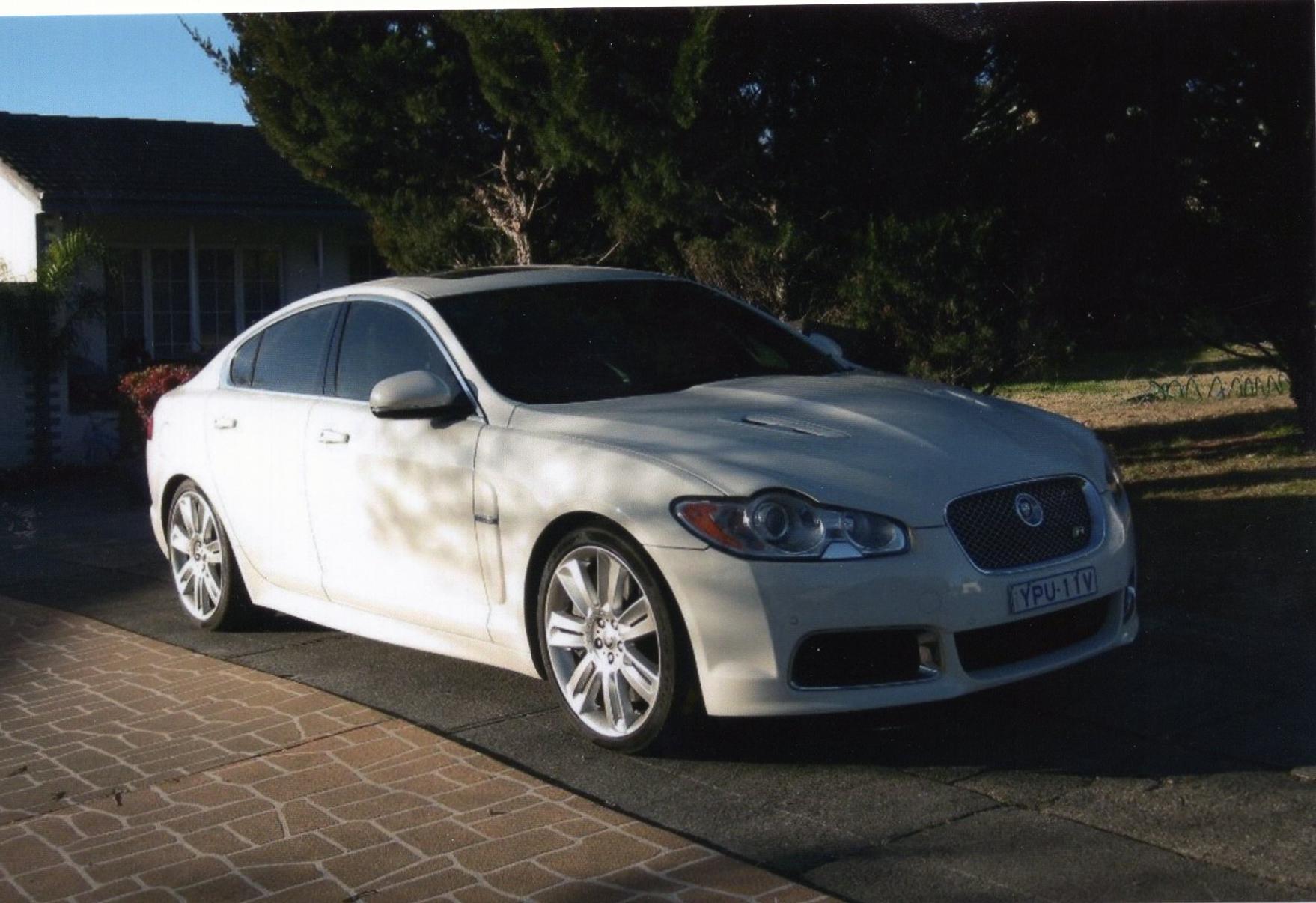 2010 JAGUAR XFR SEDAN