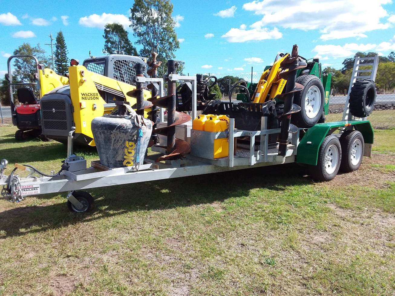 2021 KANGA DW625 DIGGER AND GEAR ON TRAILER