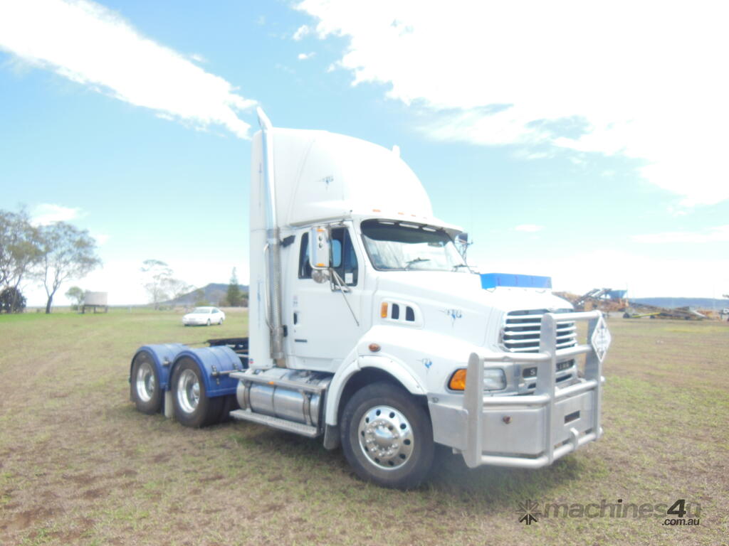 STERLING LT 9500HX PRIMEMOVER