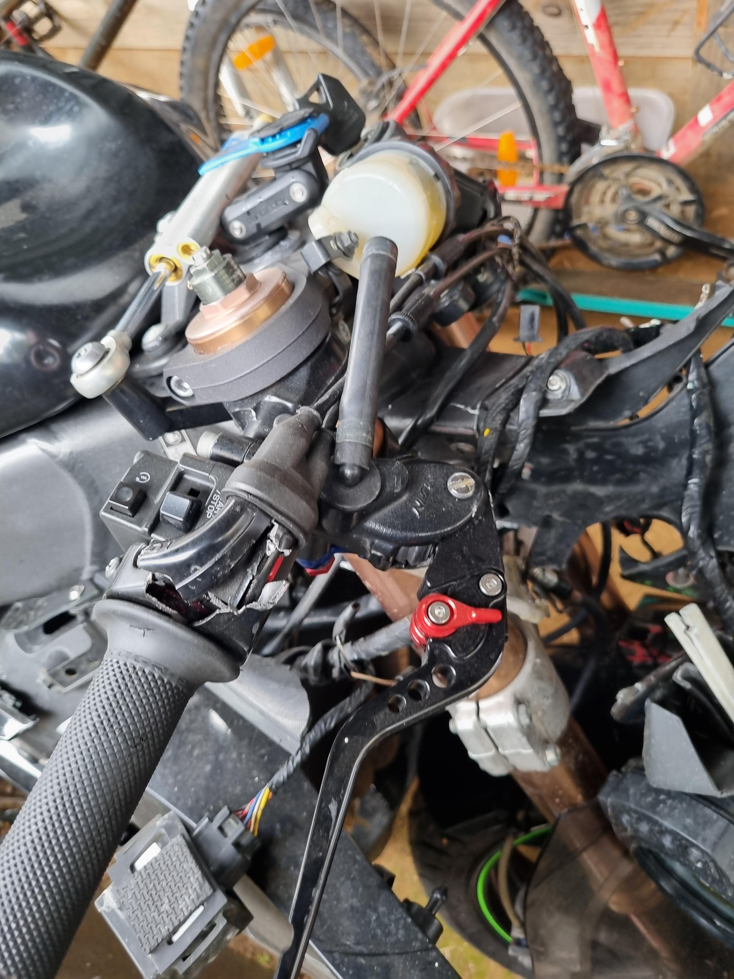 2008 KAWASAKI ZX-10R (ZX1000 NINJA) SPORTS