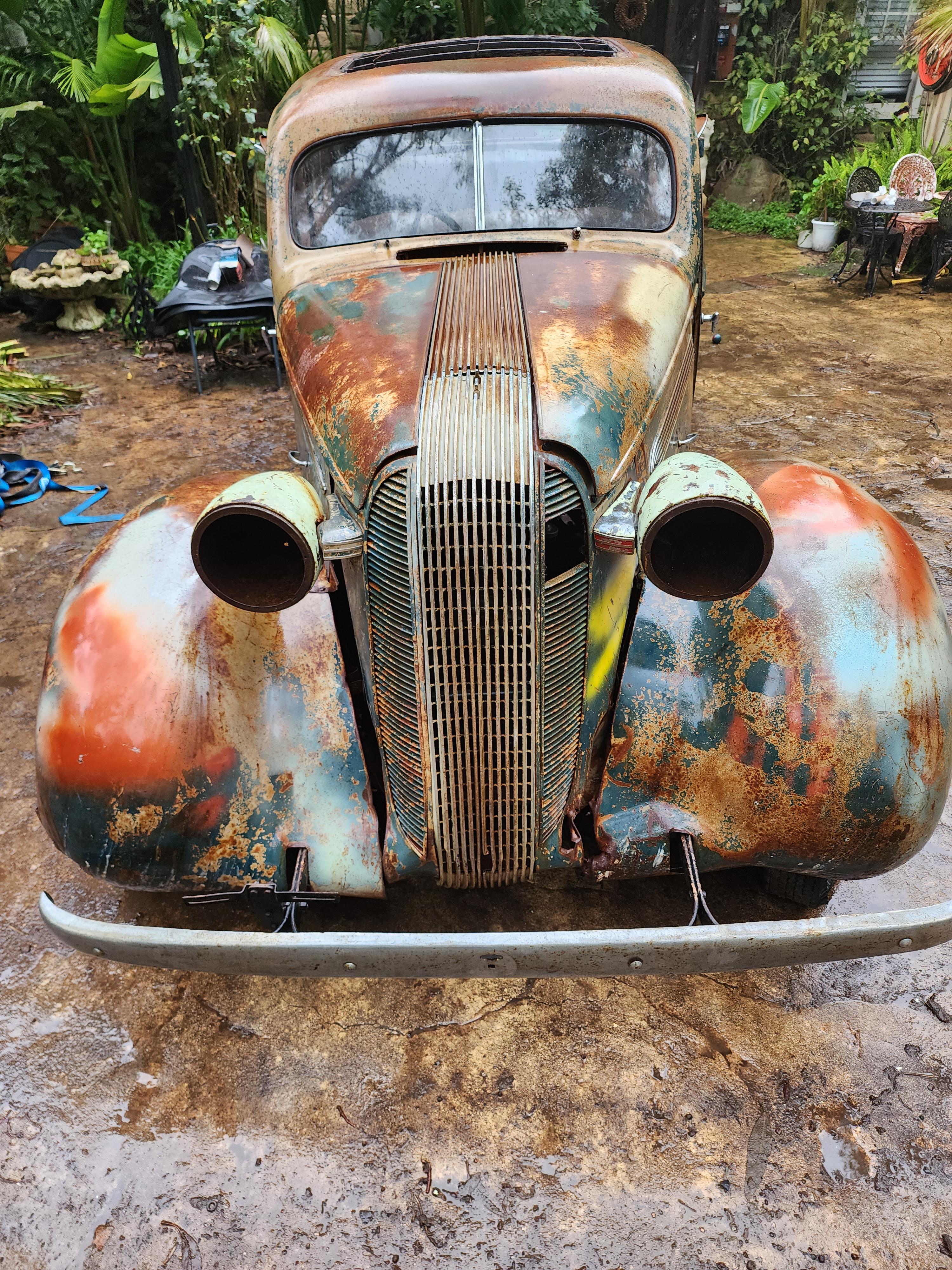 1936 PONTIAC SILVER STREAK SEDAN 