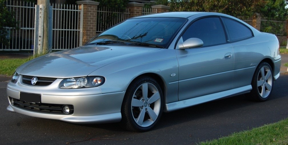 2004 HOLDEN MONARO SERIES III CV8 4 SP AUTOMATIC 2D COUPE 