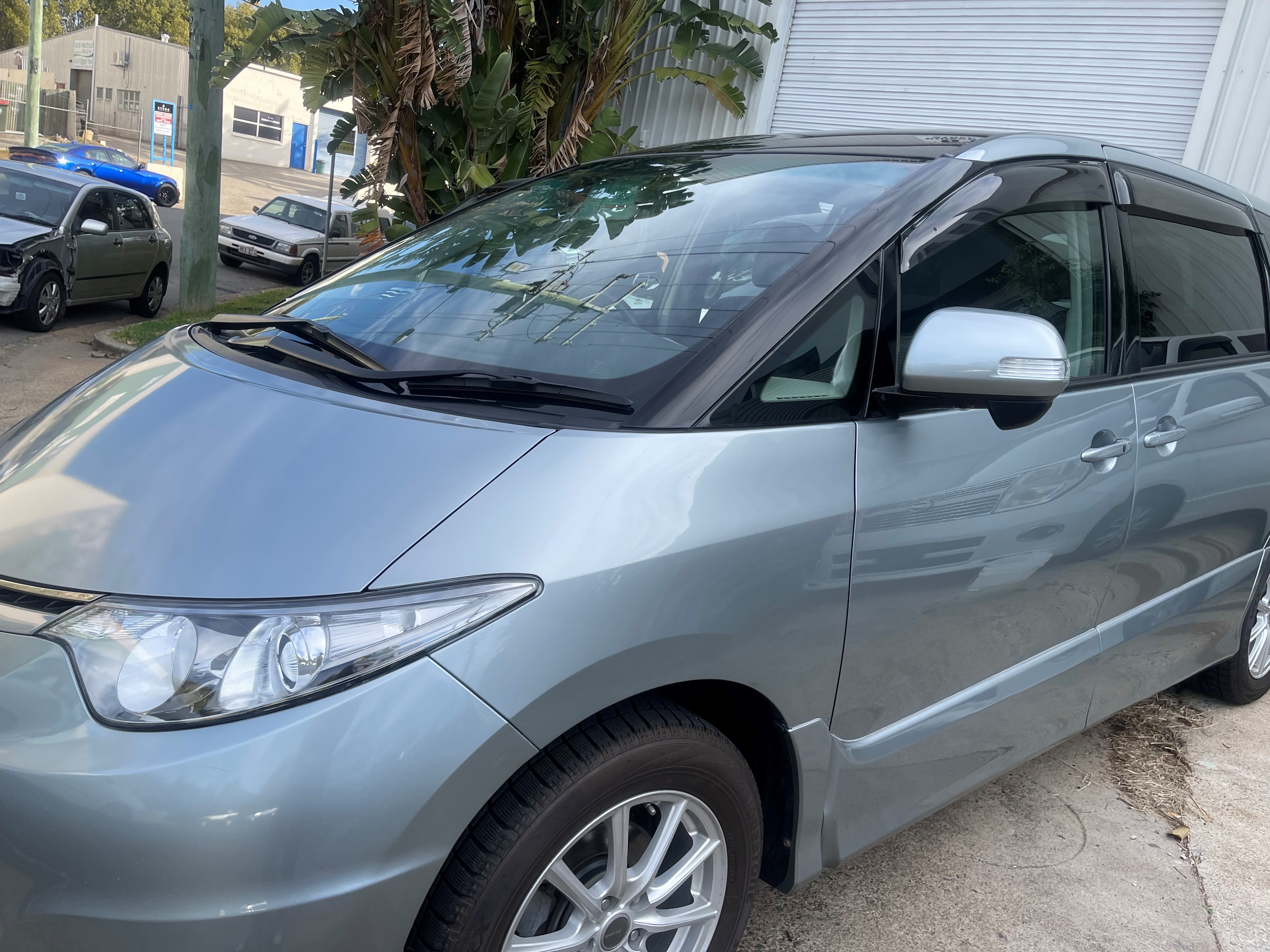 2006 TOYOTA ESTIMA MINIVAN