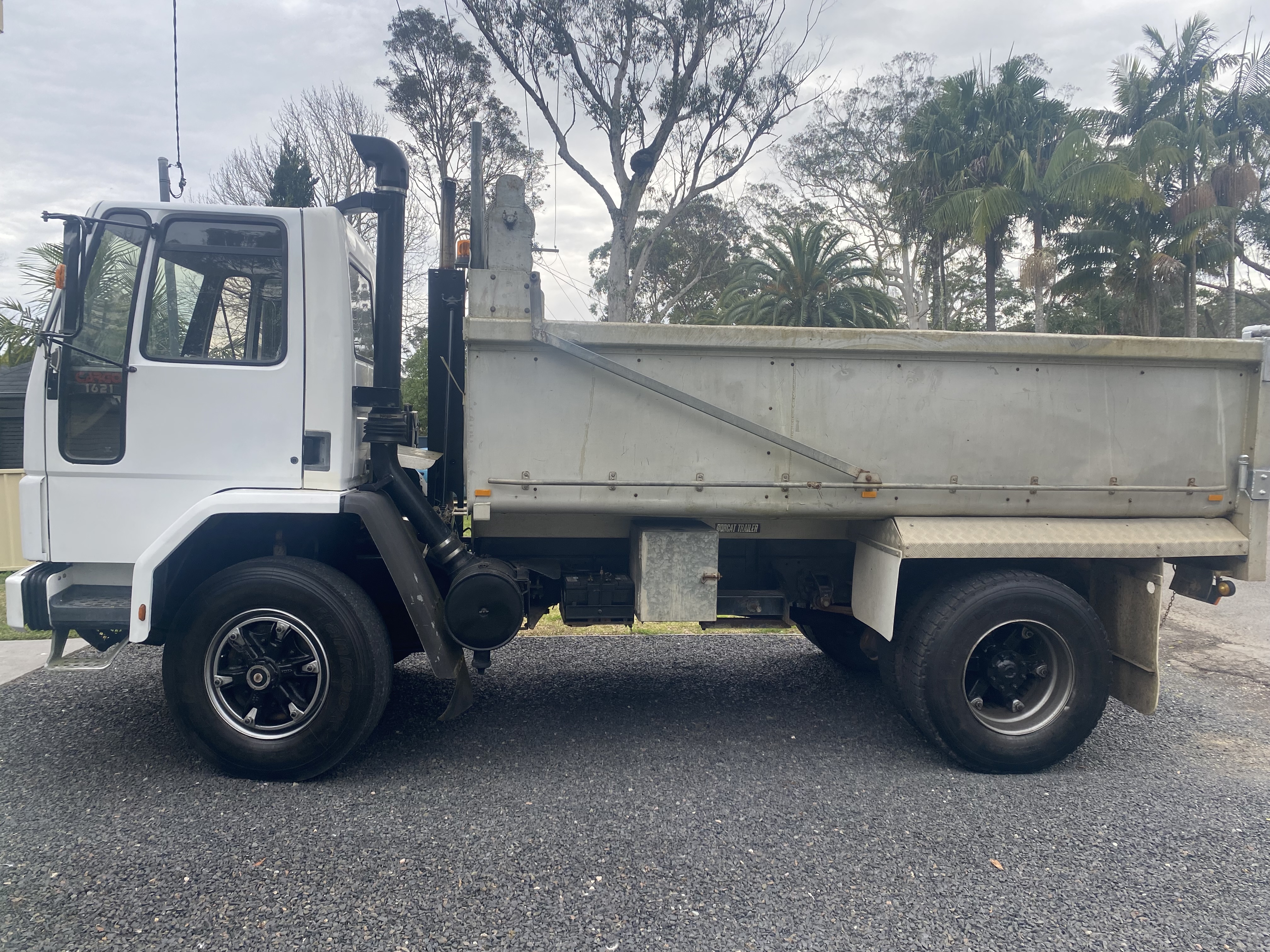 1990 FORD CARGO 1621 TIPPER 
