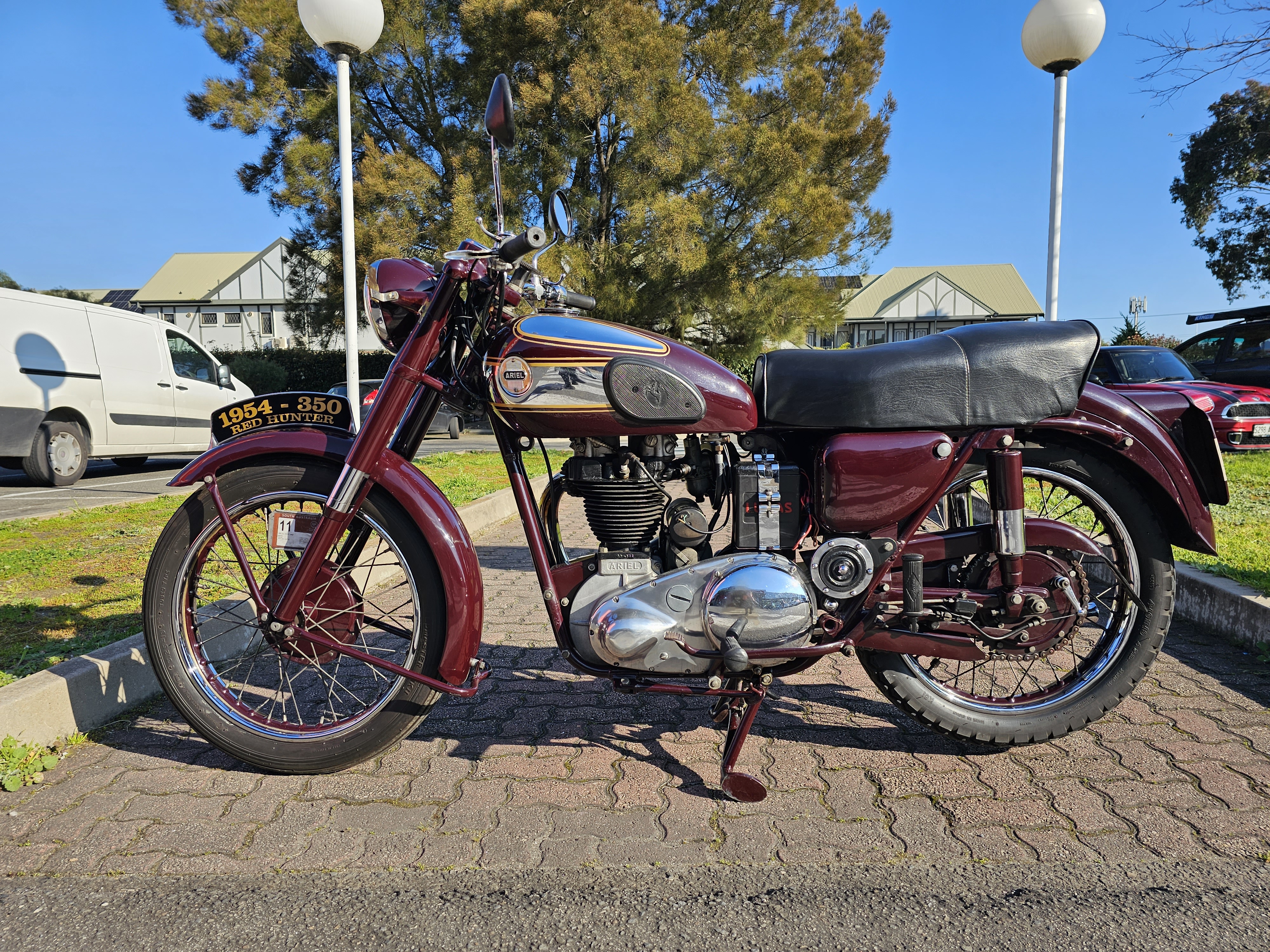 1954 ARIEL RED HUNTER ROAD