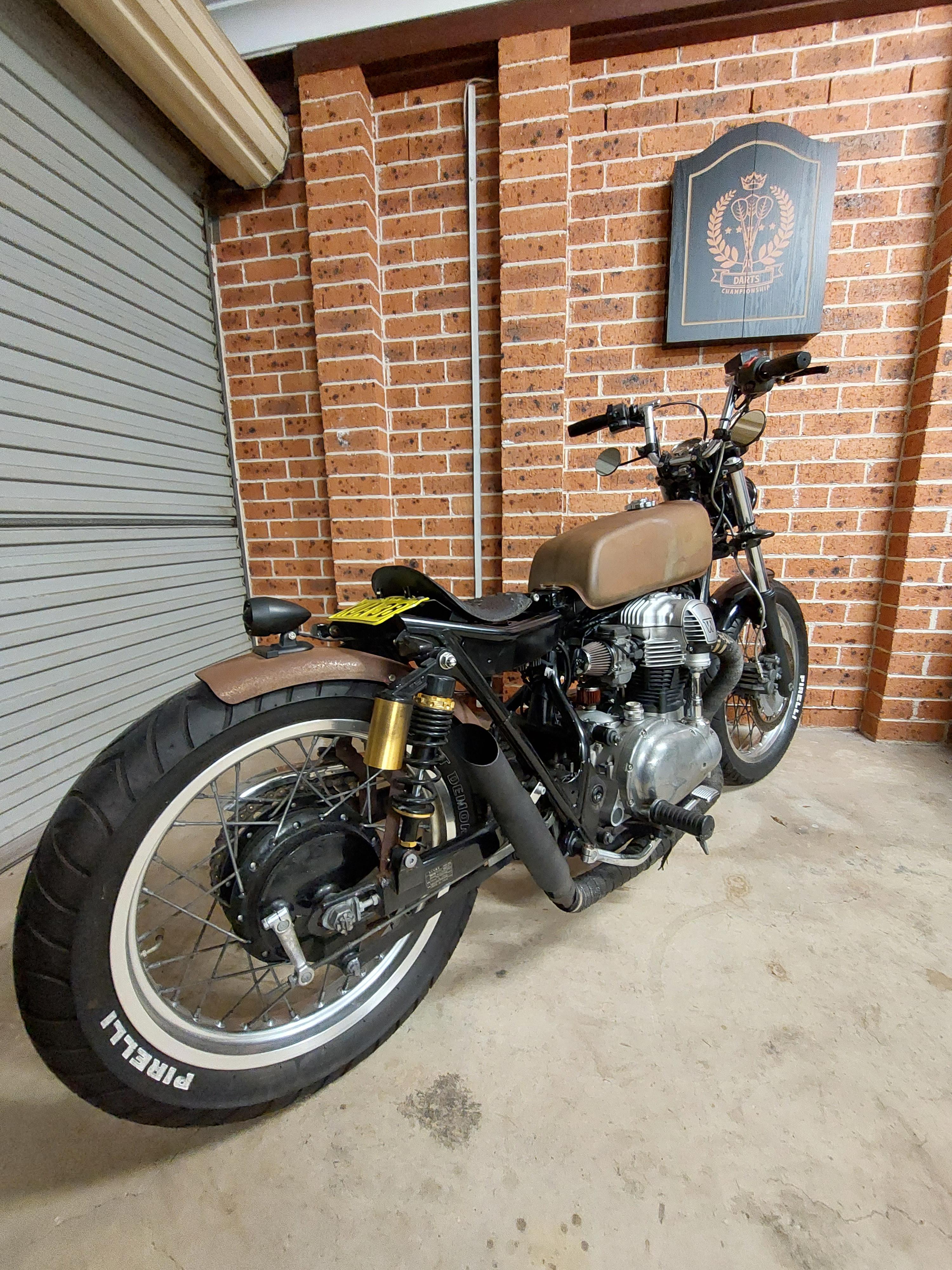 2008 KAWASAKI W400 ROAD