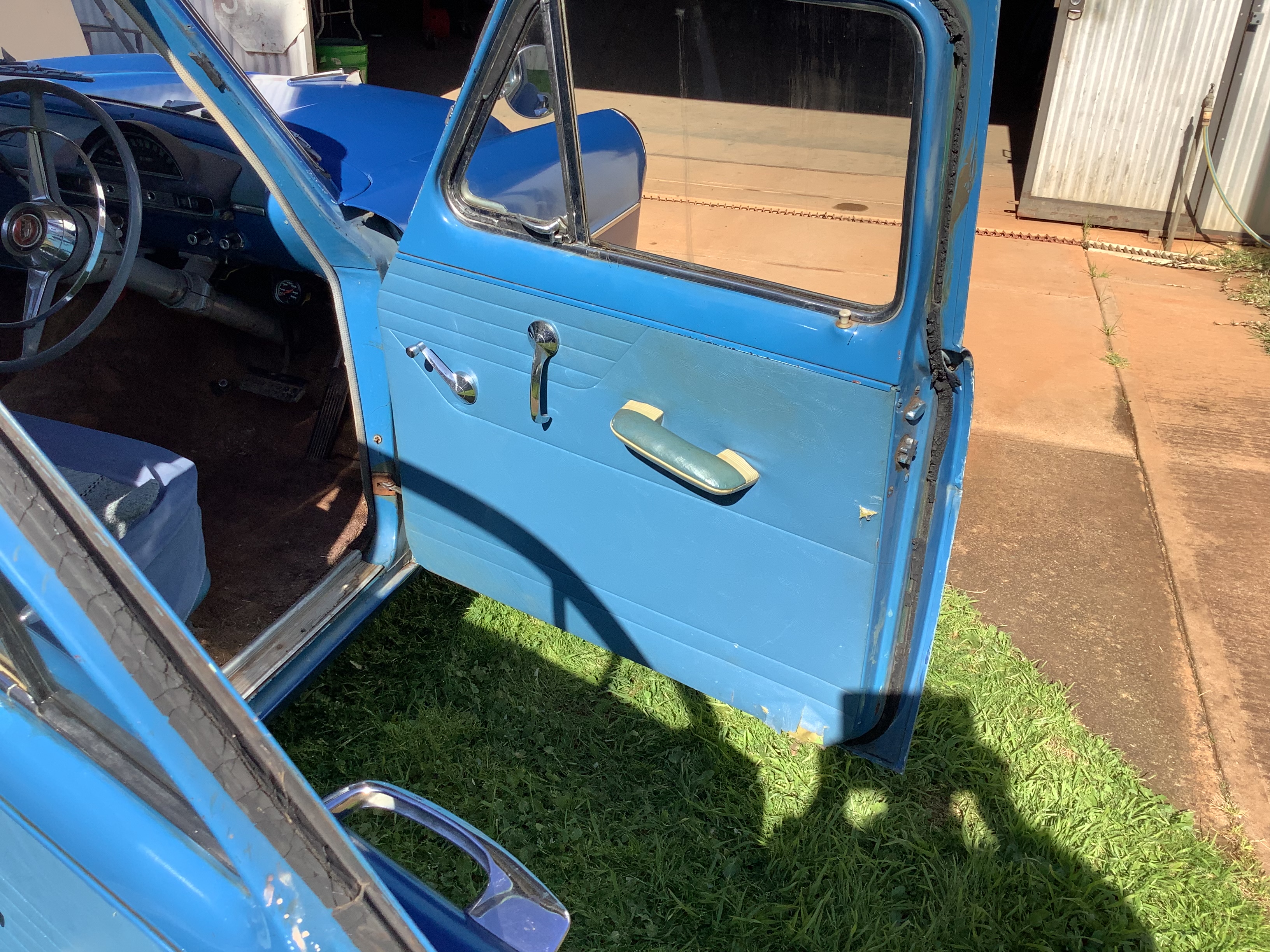1958 FORD ZEPHYR MKII SEDAN