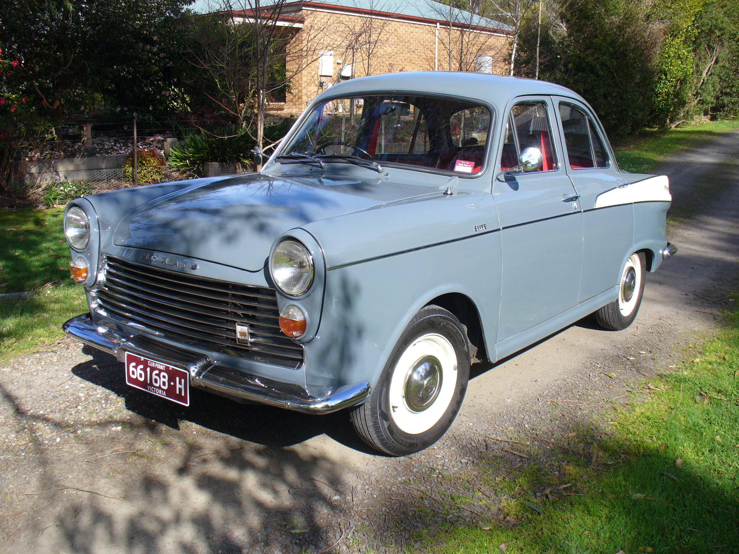 1964 MORRIS MAJOR ELITE SEDAN