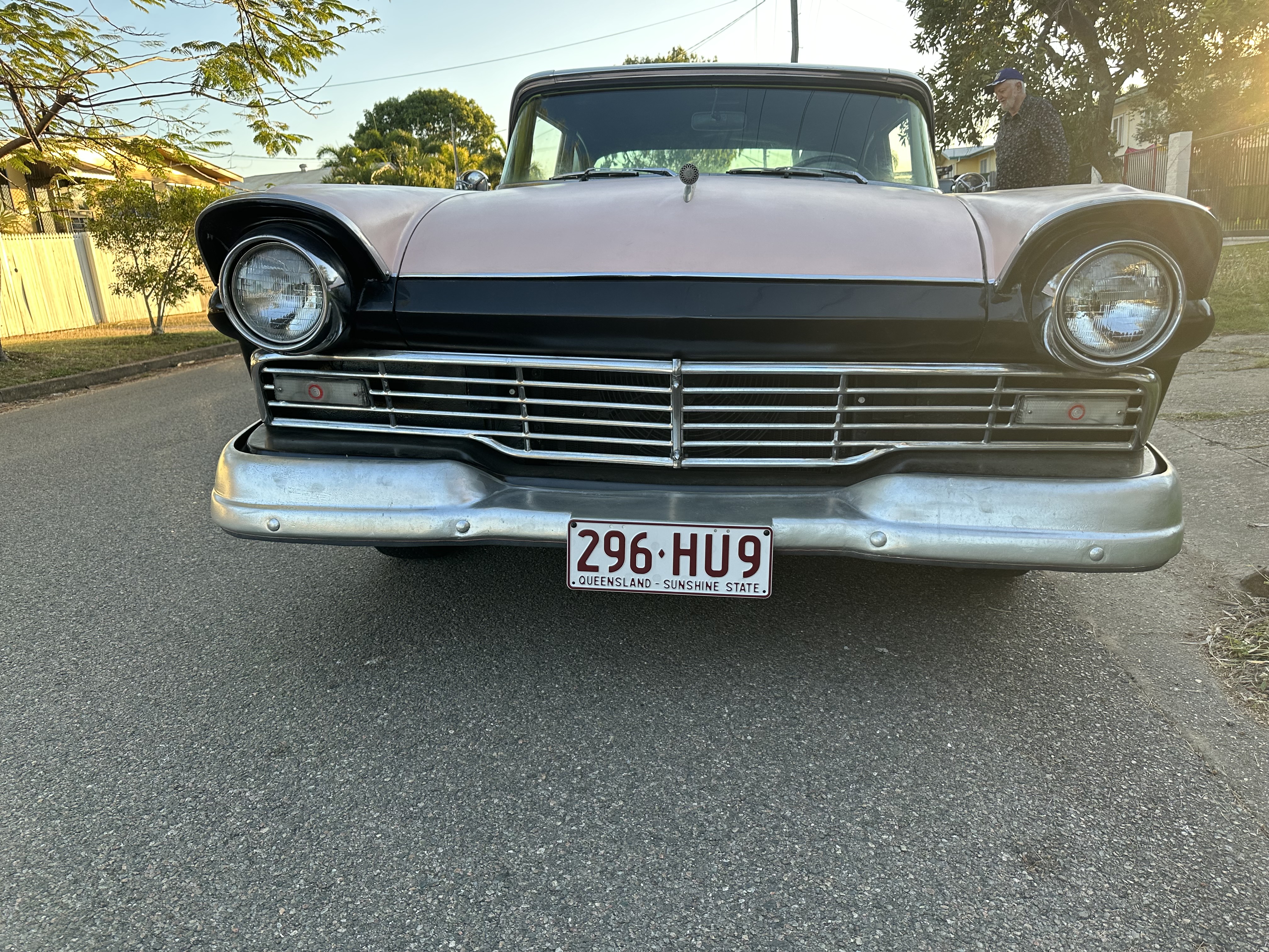 1957 FORD FAIRLANE COUPE