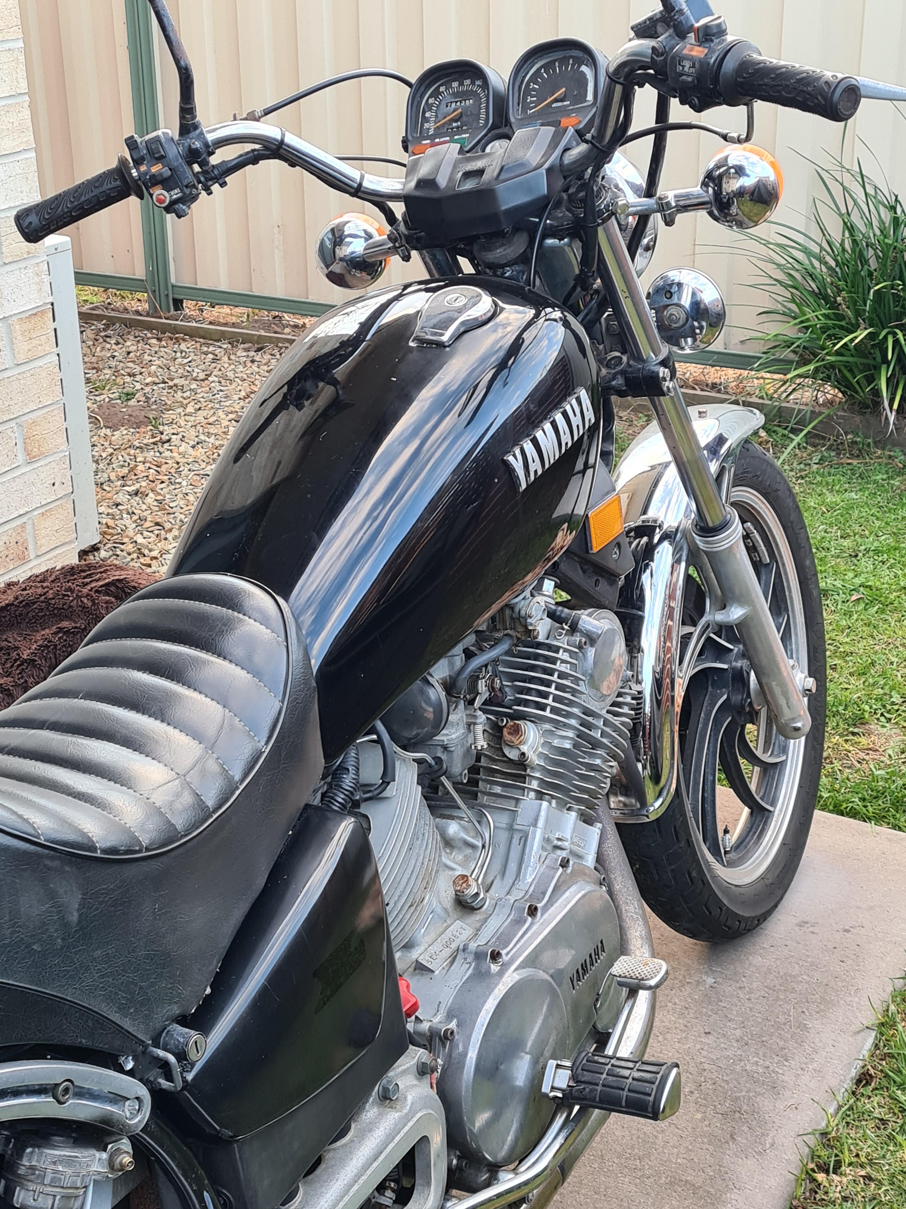 1981 YAMAHA VIRAGO XV750 CRUISER