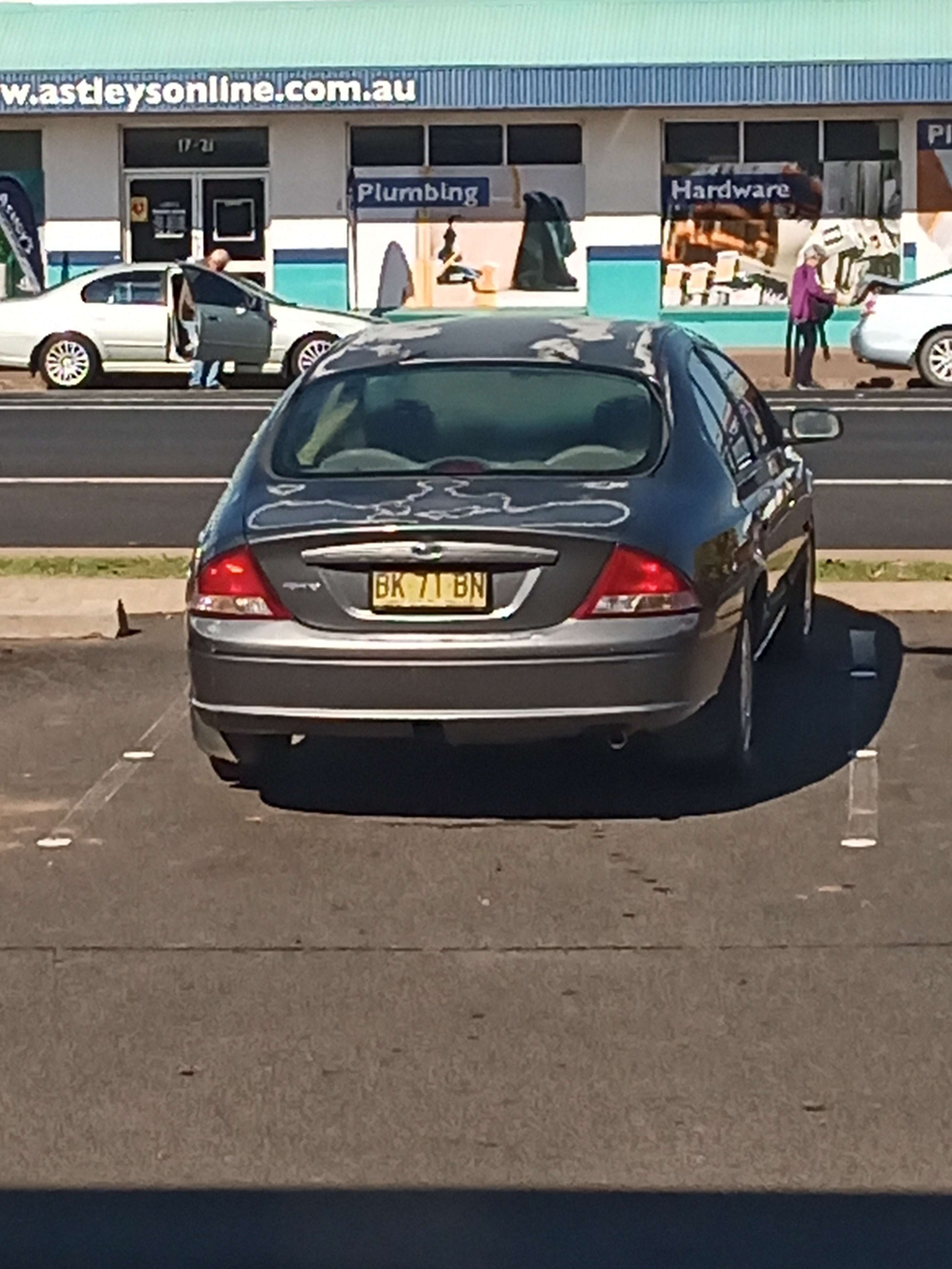 2000 FORD FALCON AU SEDAN 