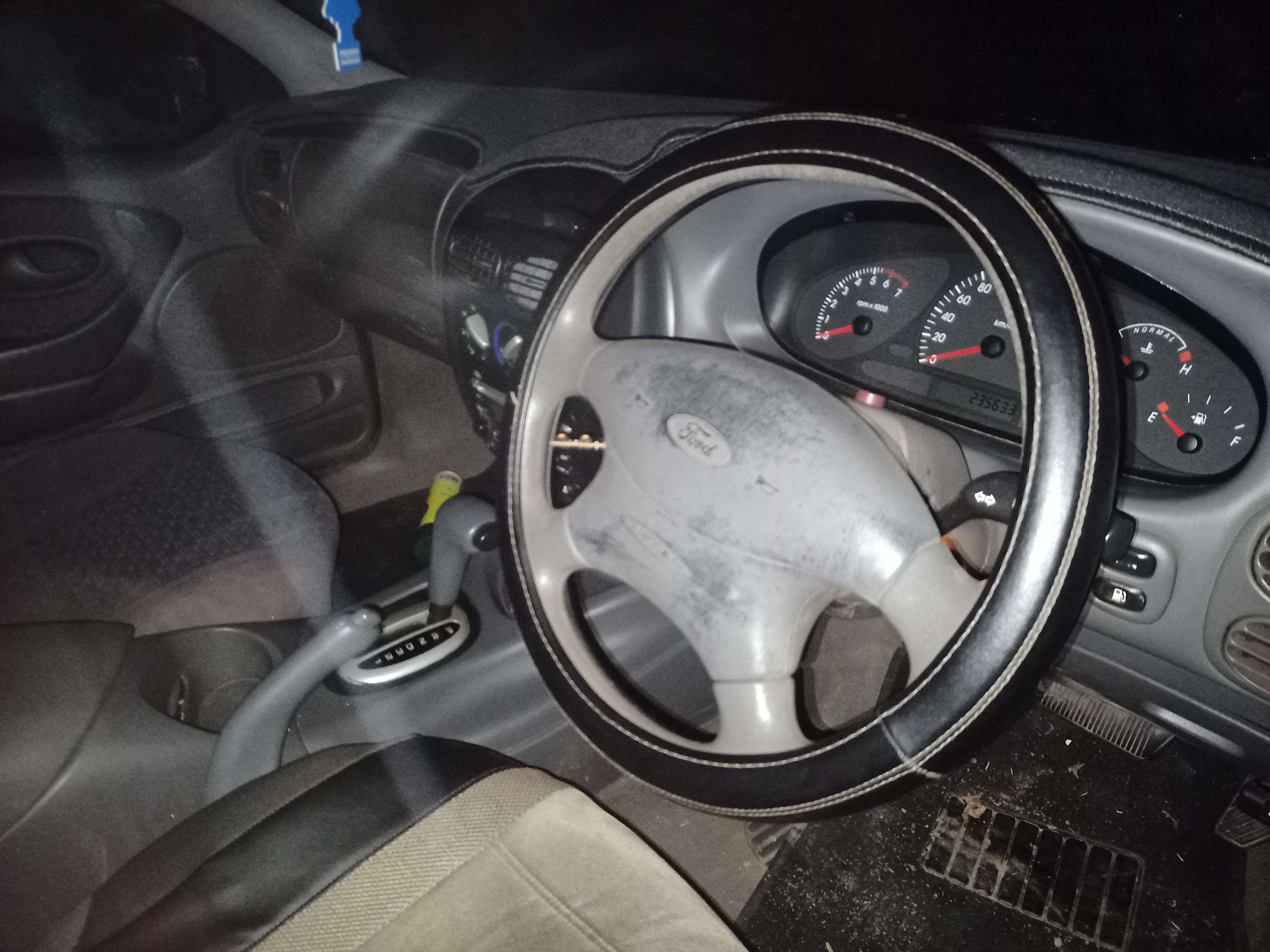 2000 FORD FALCON AU SEDAN 