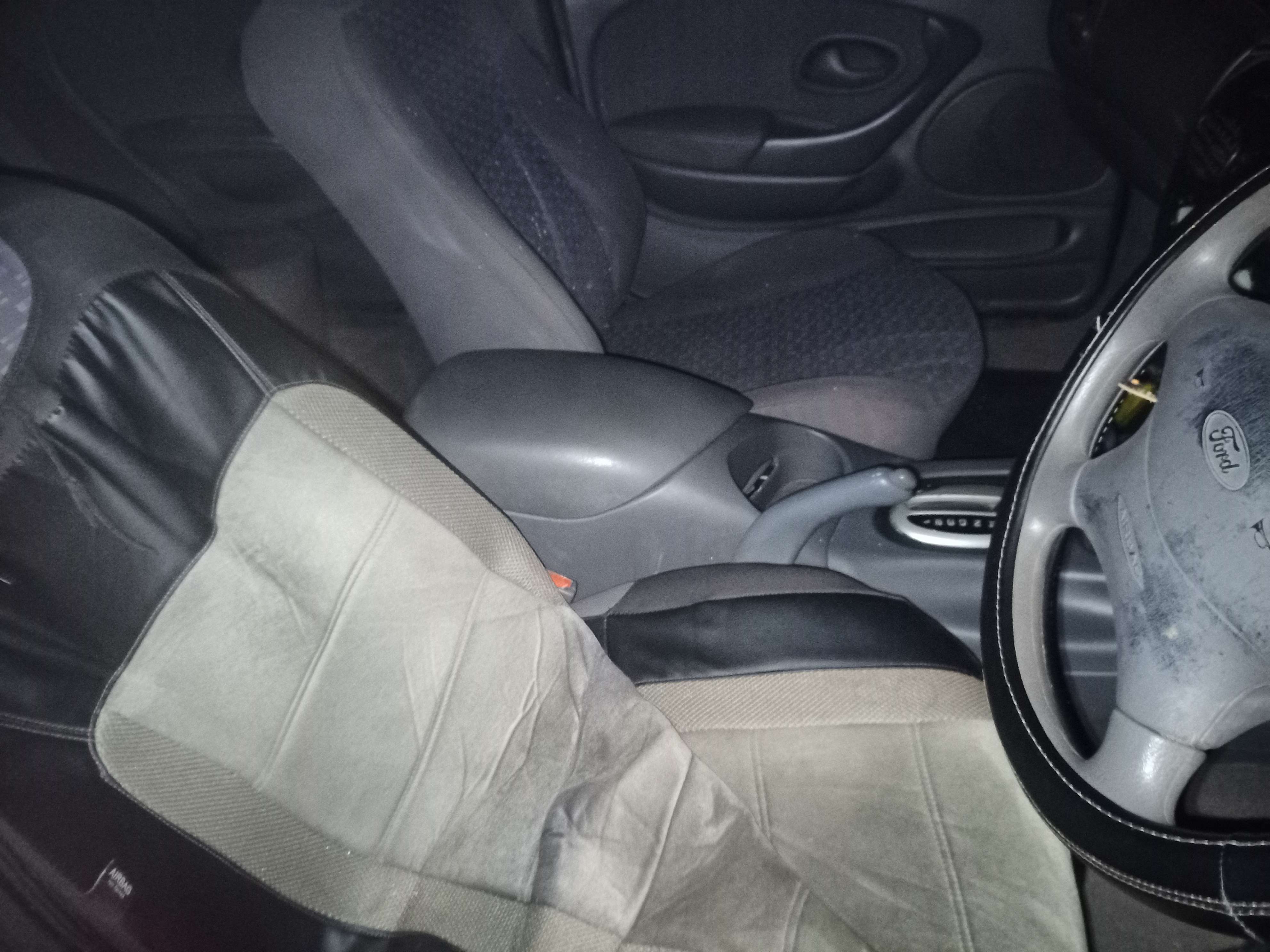 2000 FORD FALCON AU SEDAN 