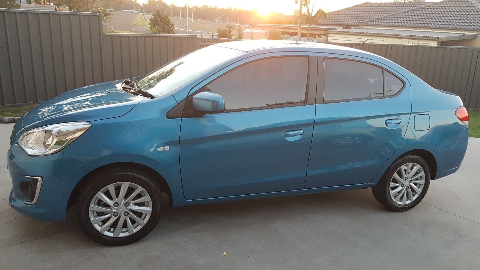 2015 MITSUBISHI MIRAGE LA ES CONTINUOUS VARIABLE 4D SEDAN