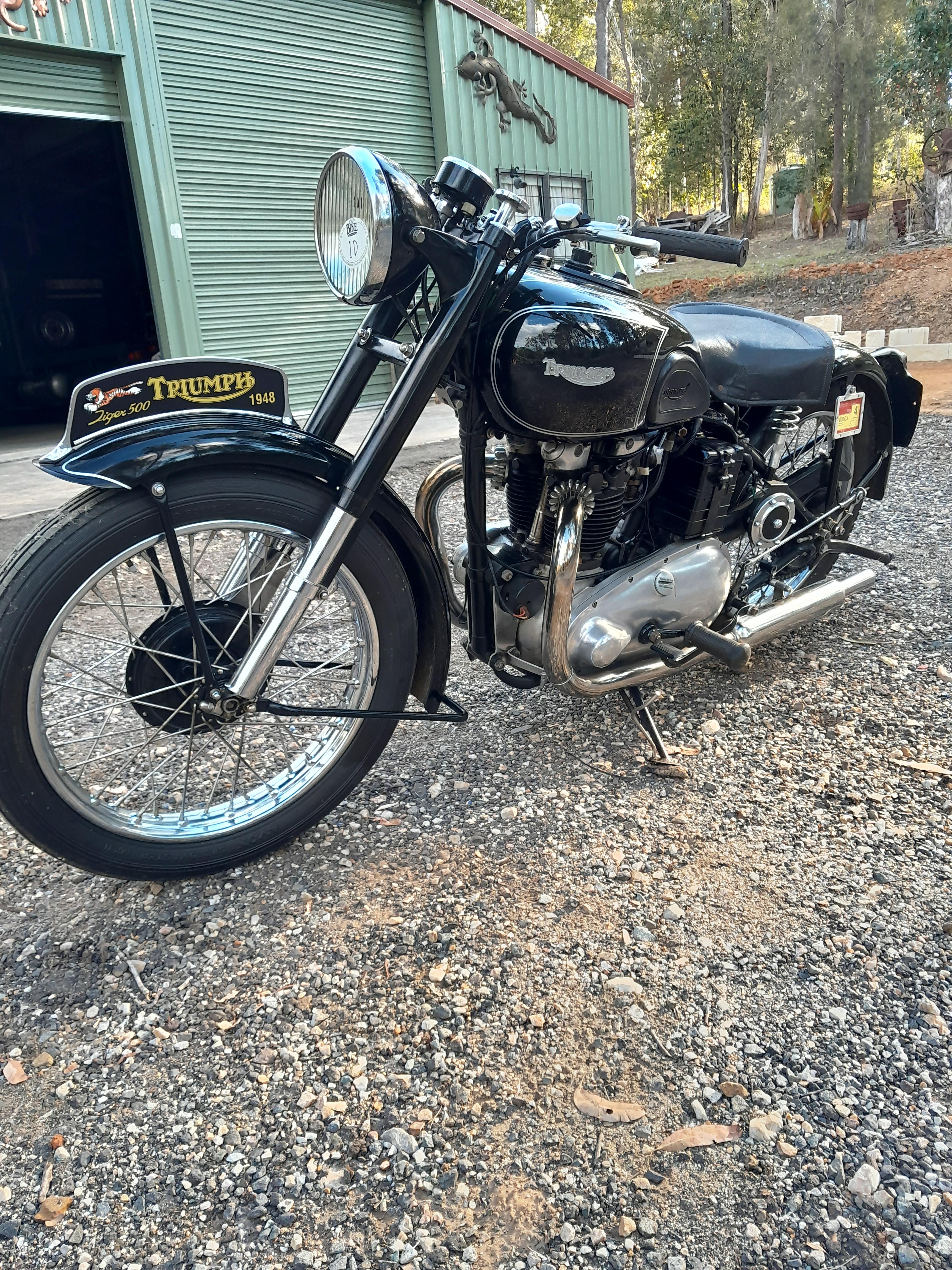 1948 TRIUMPH TIGER ROAD