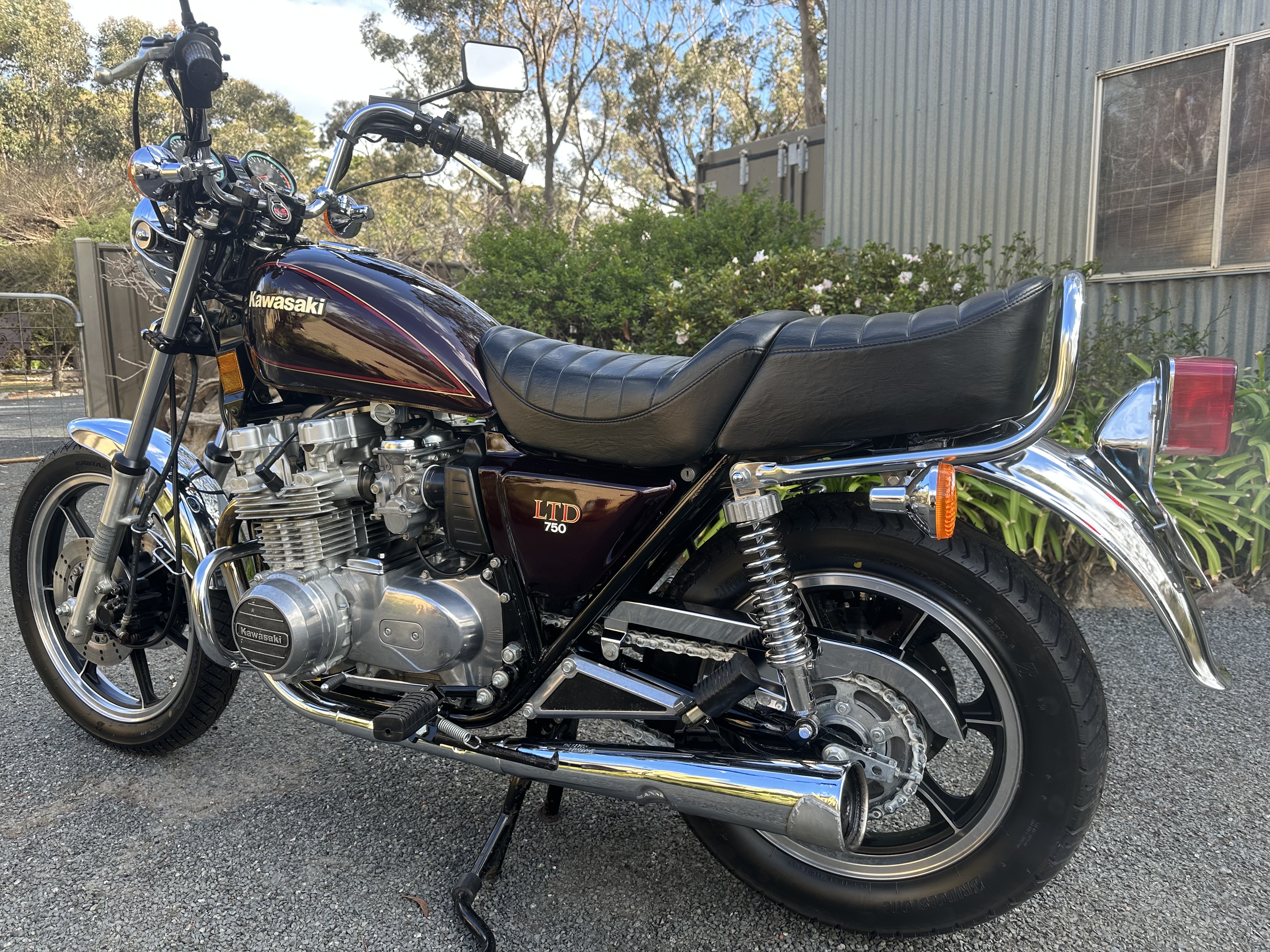 1981 KAWASAKI KZ750 (LTD) ROAD