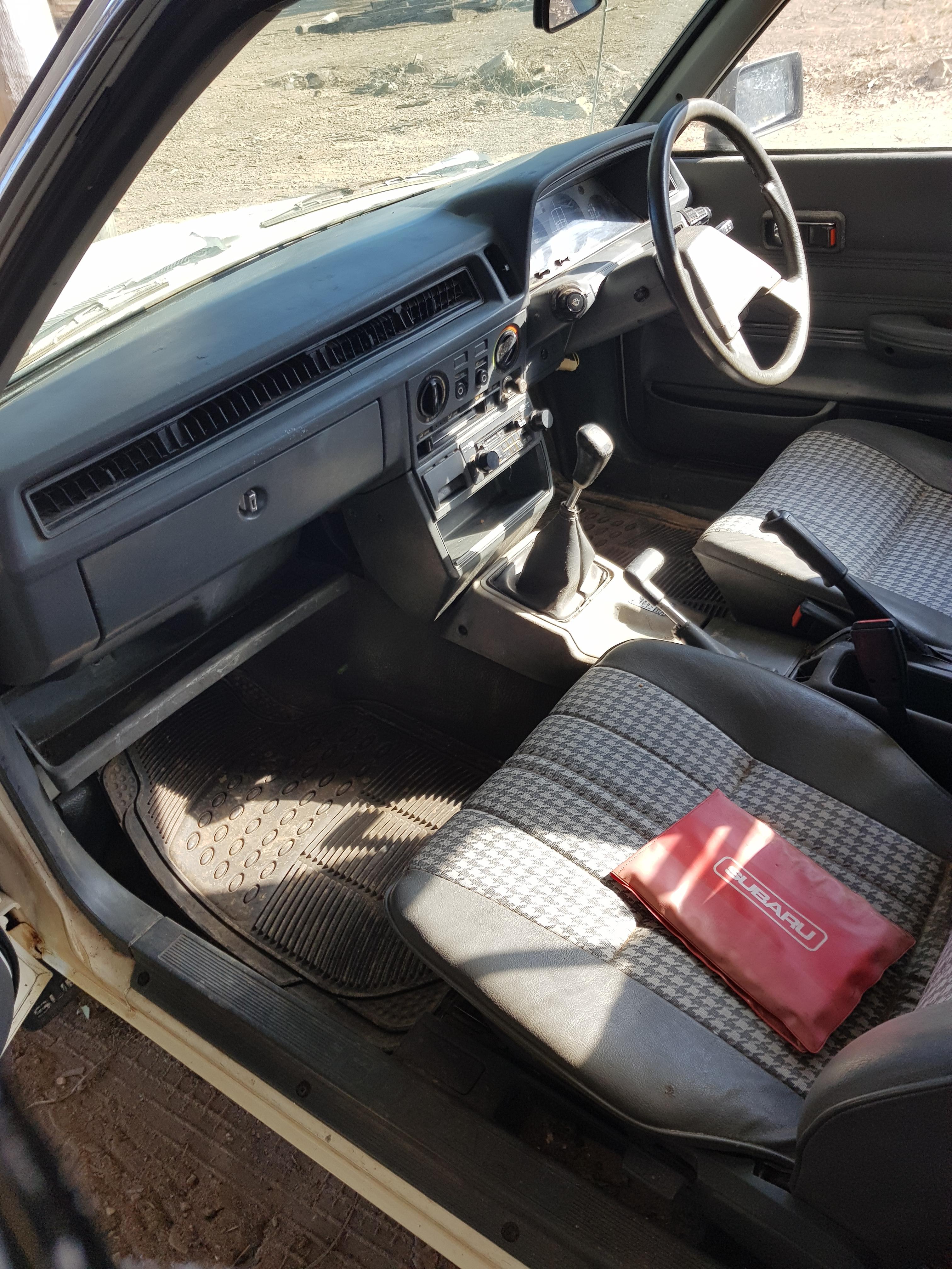 1989 SUBARU BRUMBY SPECIAL (4x4) 4 SP MANUAL 4X4 P/UP