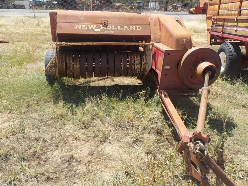 New Holland Hayliner 69