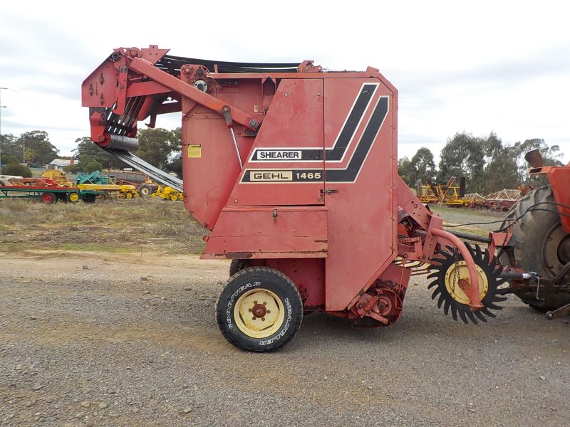 JOHN SHEARER/GEHL ROUND BALER