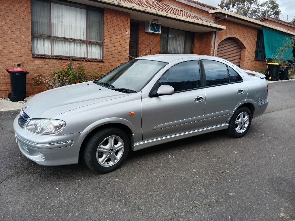 2001 NISSAN PULSAR Q SEDAN