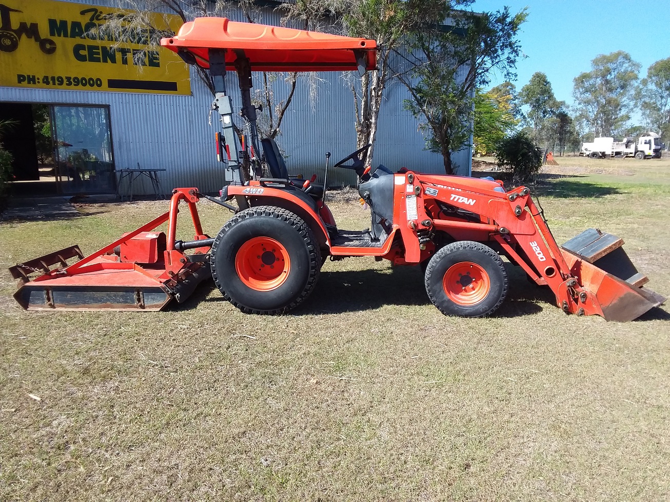 2010 Kubota B2920 with FEL and 4ft Slasher