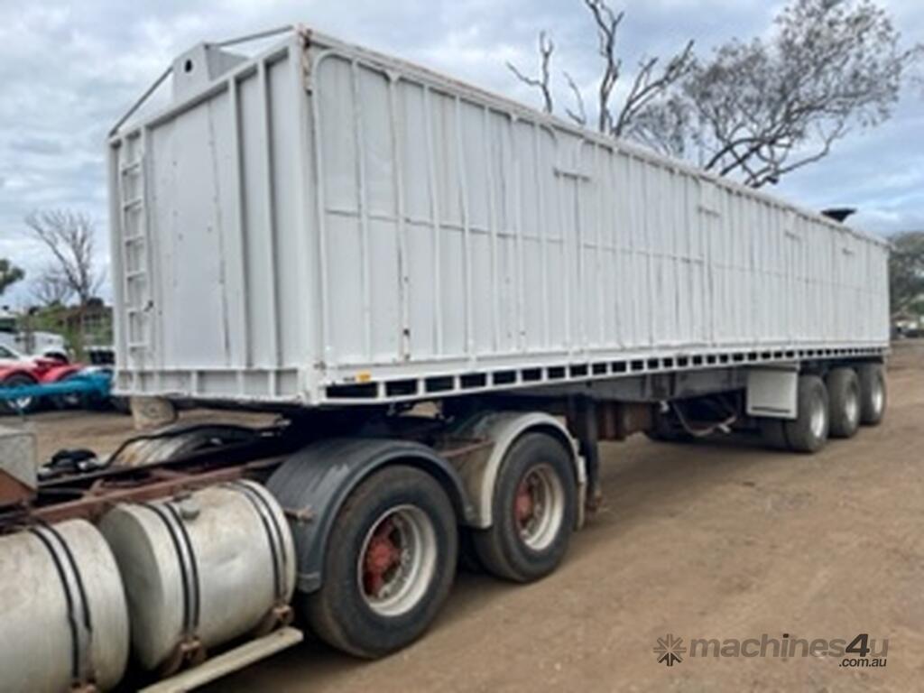 FREIGHTER CONVERTIBLE TRAILER