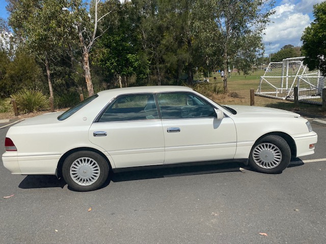 1996 TOYOTA CROWN ROYAL SALOON