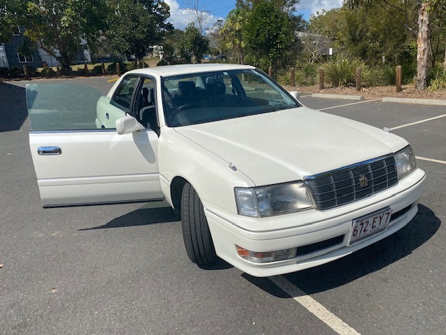 1996 TOYOTA CROWN ROYAL SALOON