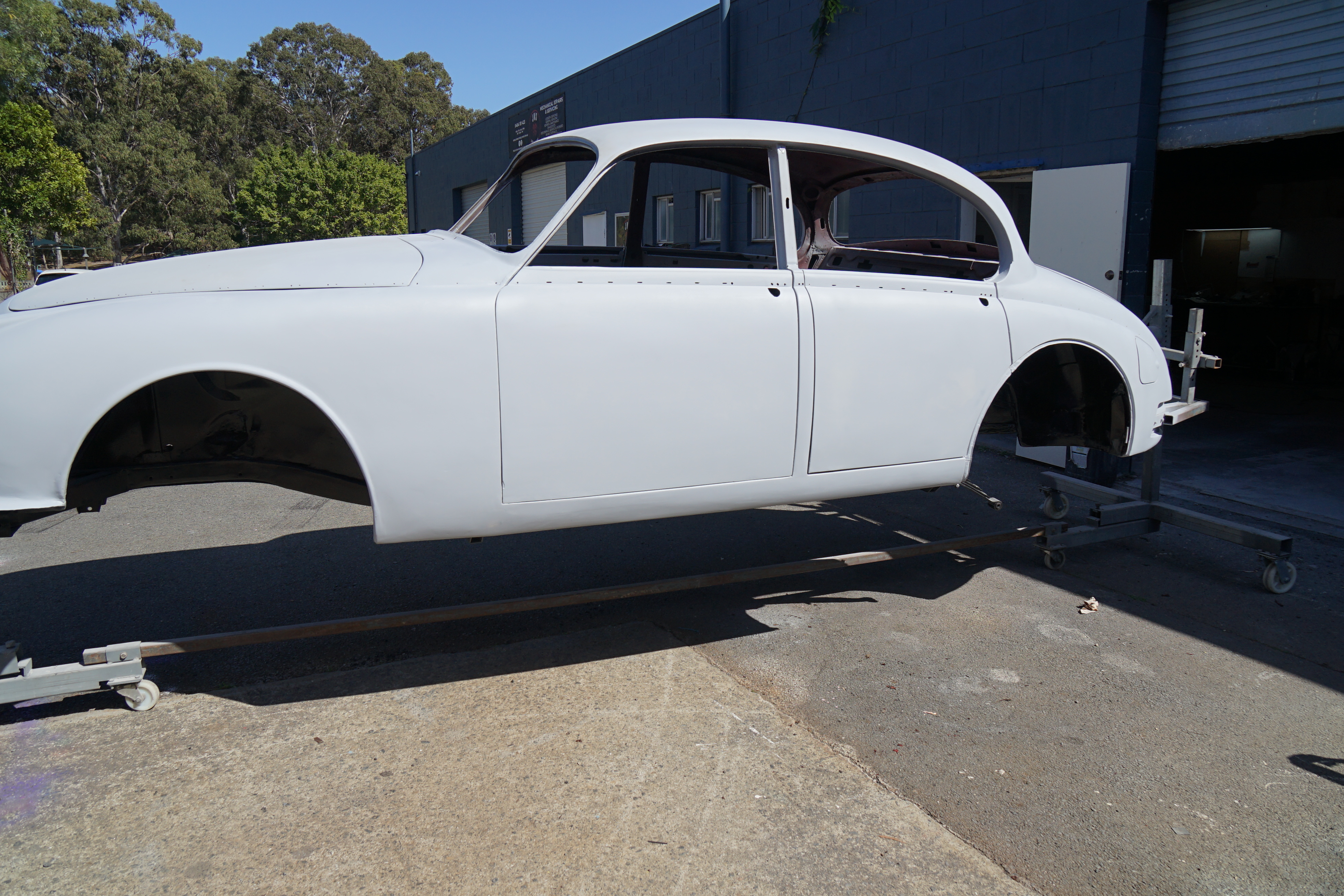 1961 JAGUAR MK II SEDAN