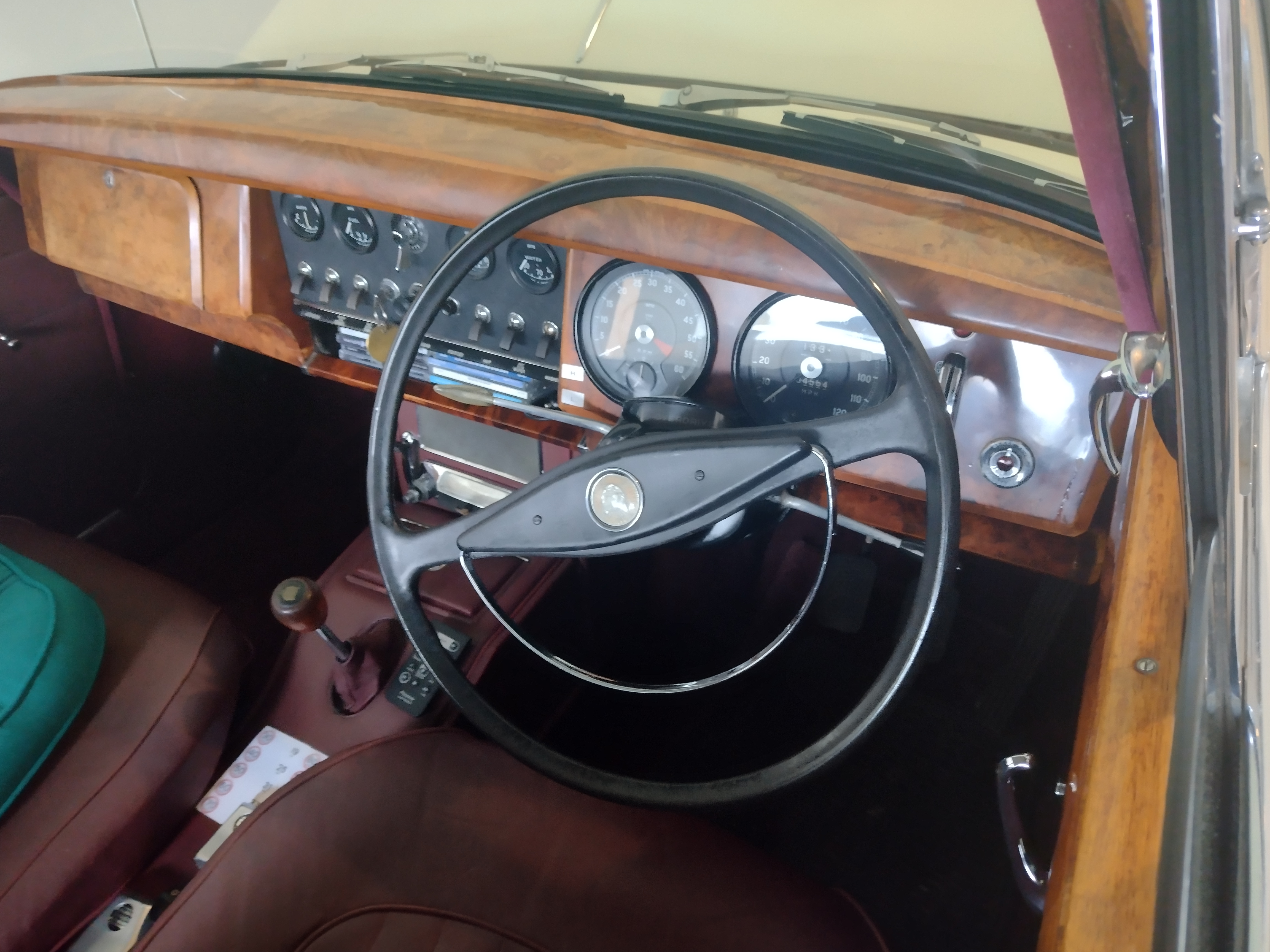 1959 JAGUAR MK II SEDAN 