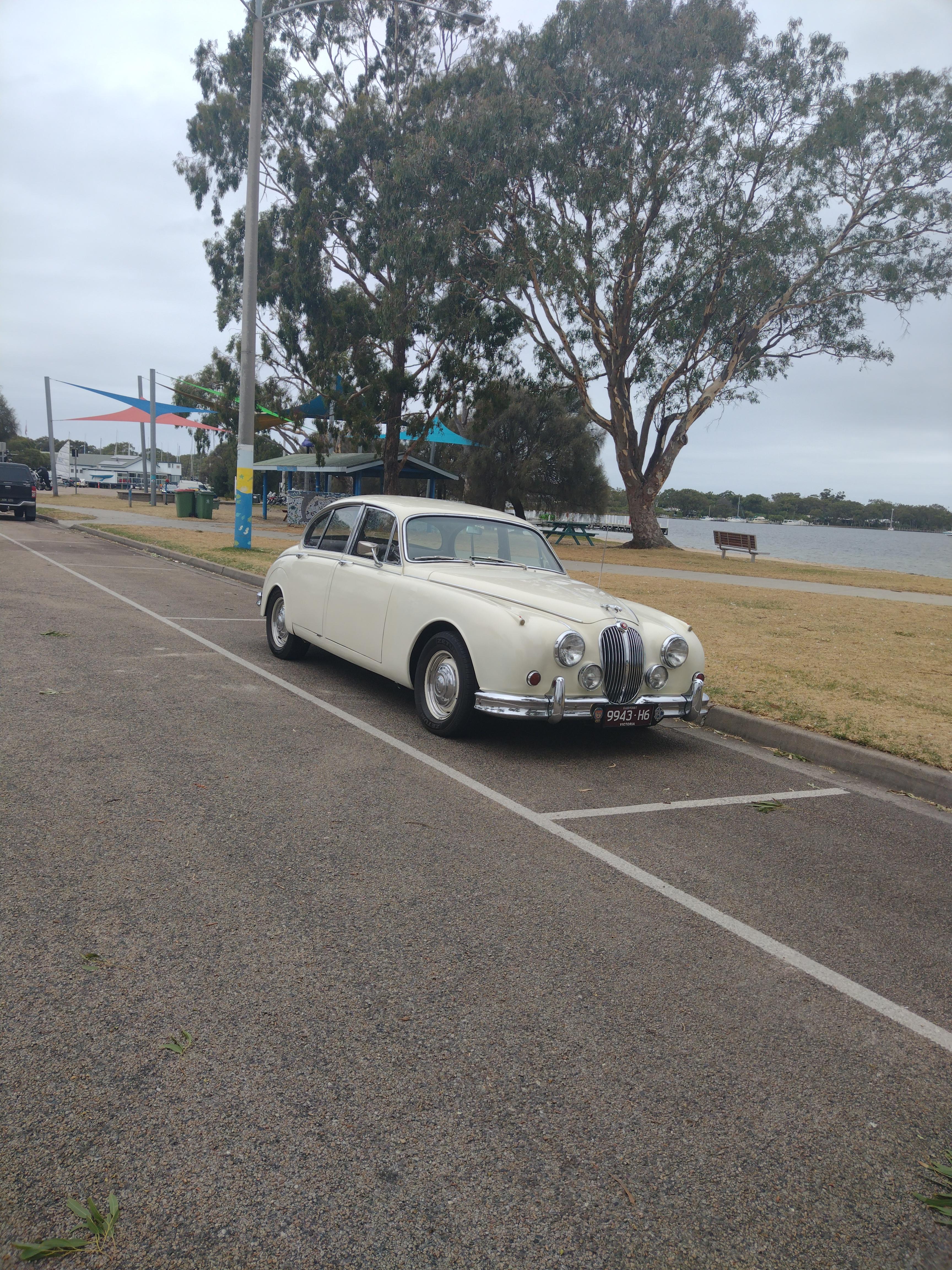 1959 JAGUAR MK II SEDAN 