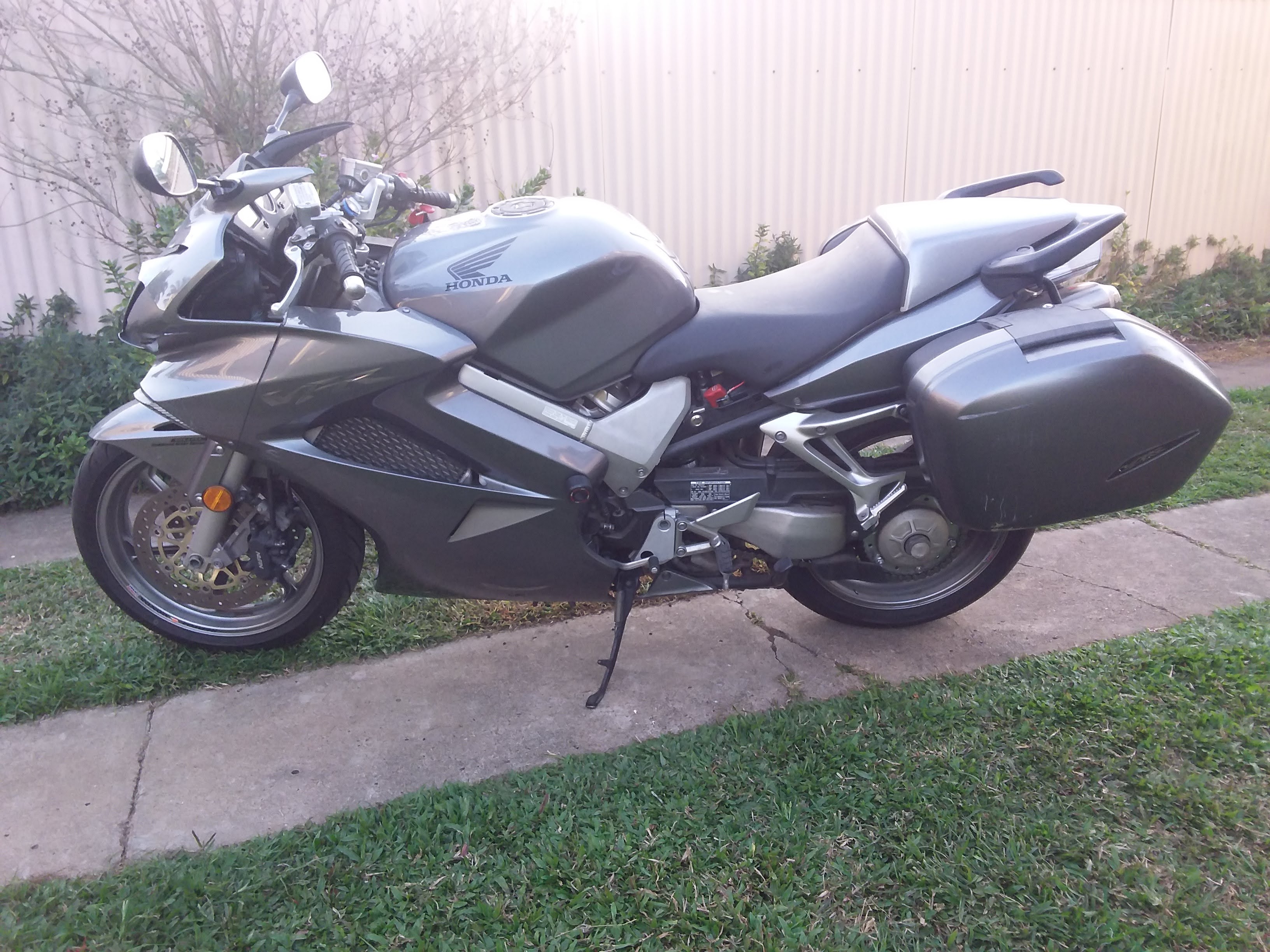 2008 HONDA VFR800 SPORTS PROJECT