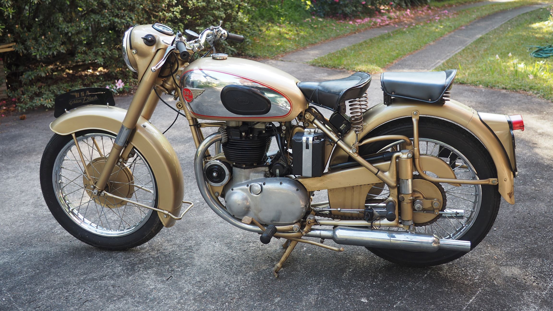 1955 BSA A10 GOLDEN FLASH ROAD
