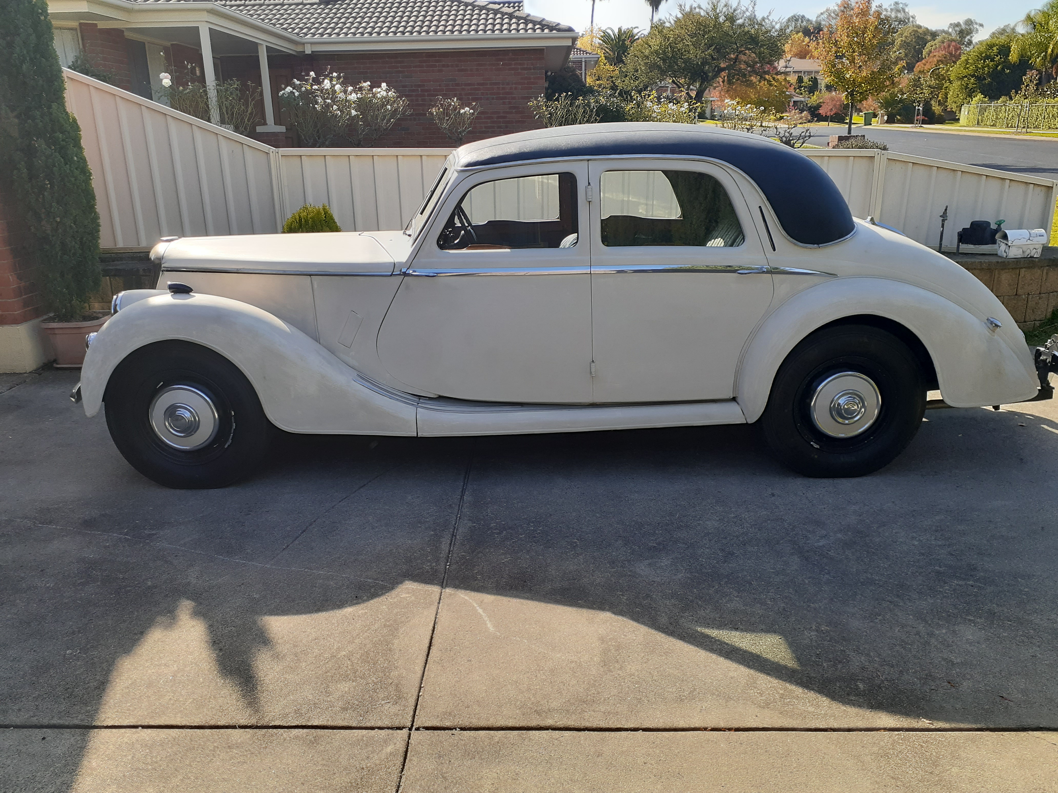 1949 RILEY RMA SEDAN