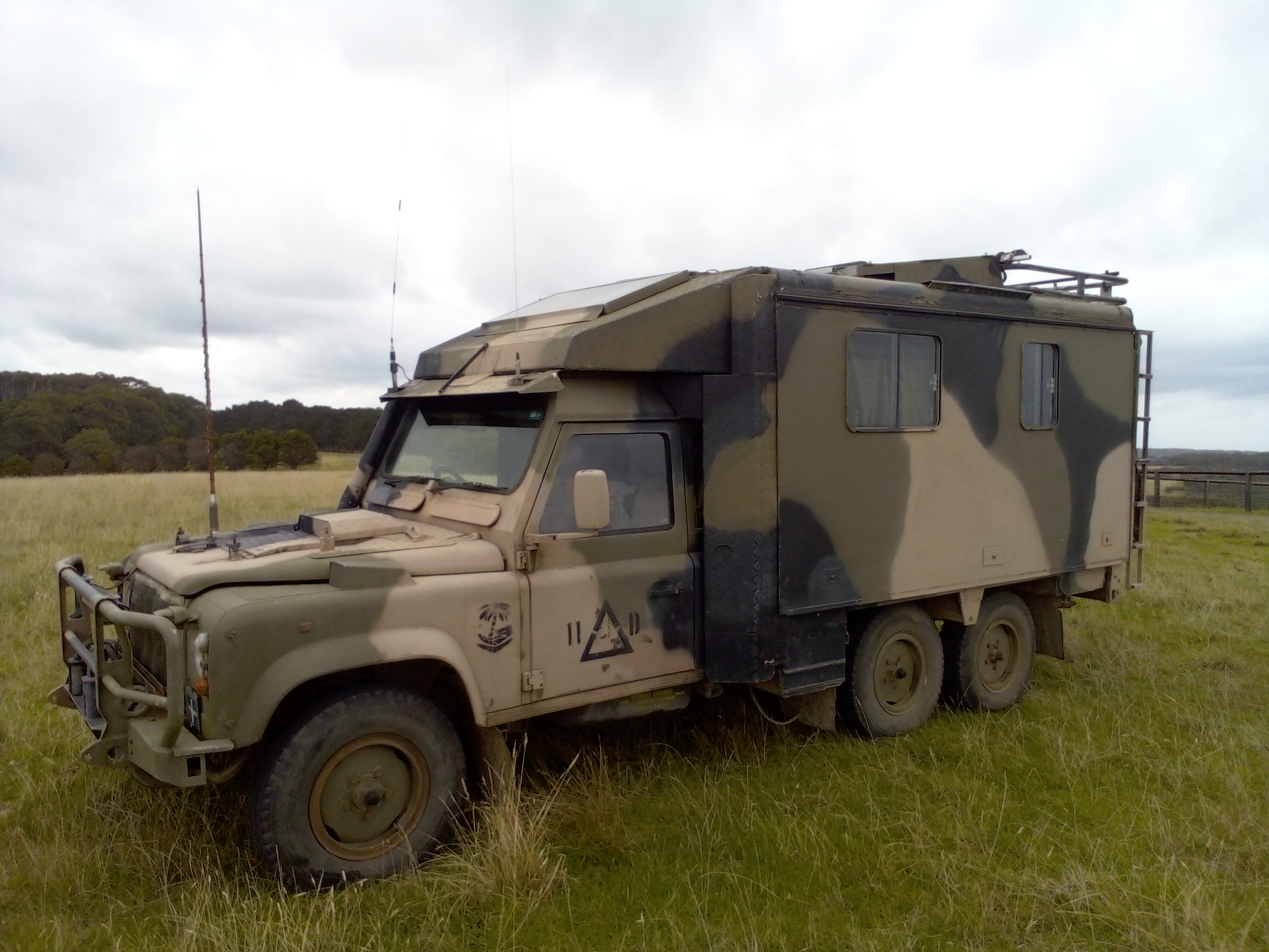 1997 LAND ROVER 6X6 PERENTE CAMPER 
