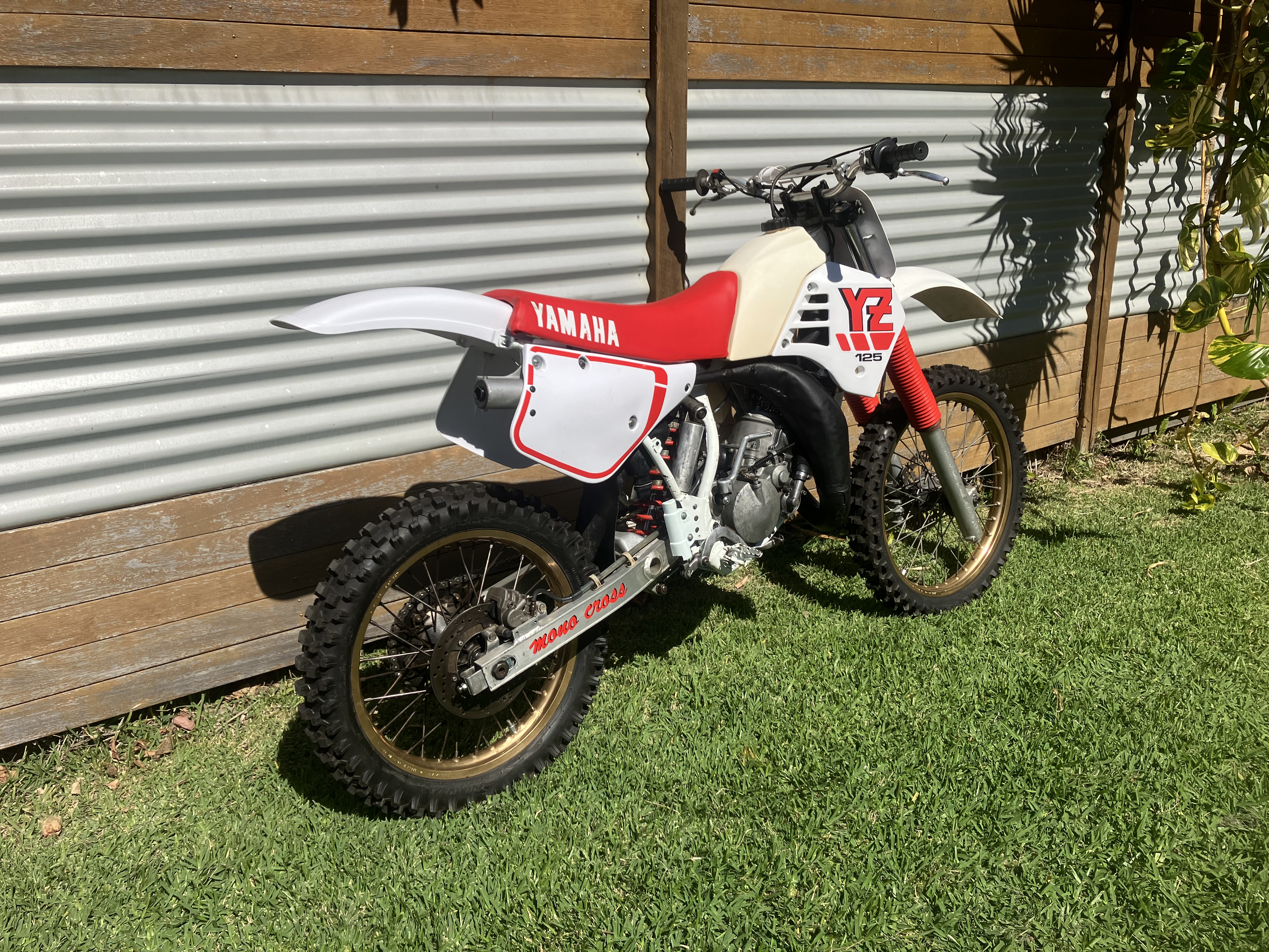 1988 YAMAHA YZ125 MOTOCROSS