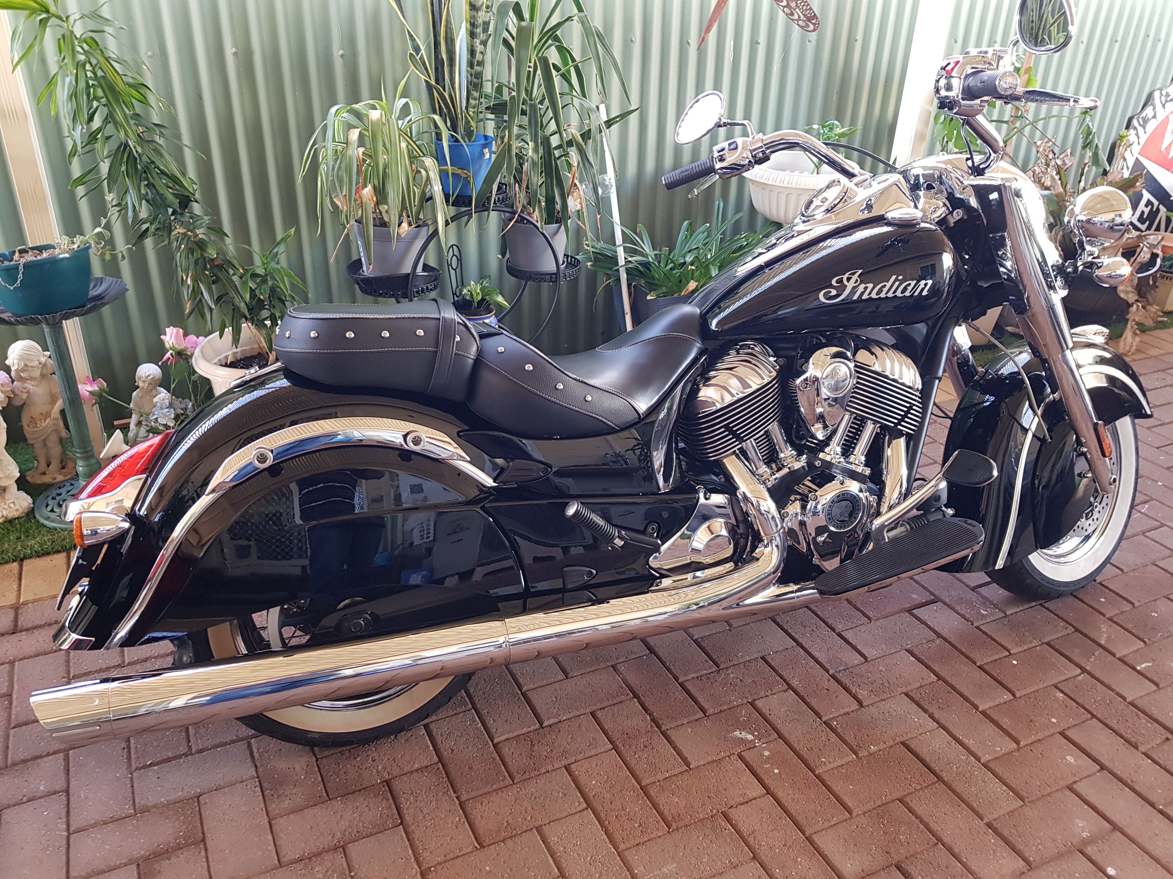 2014 INDIAN CHIEF CLASSIC CRUISER