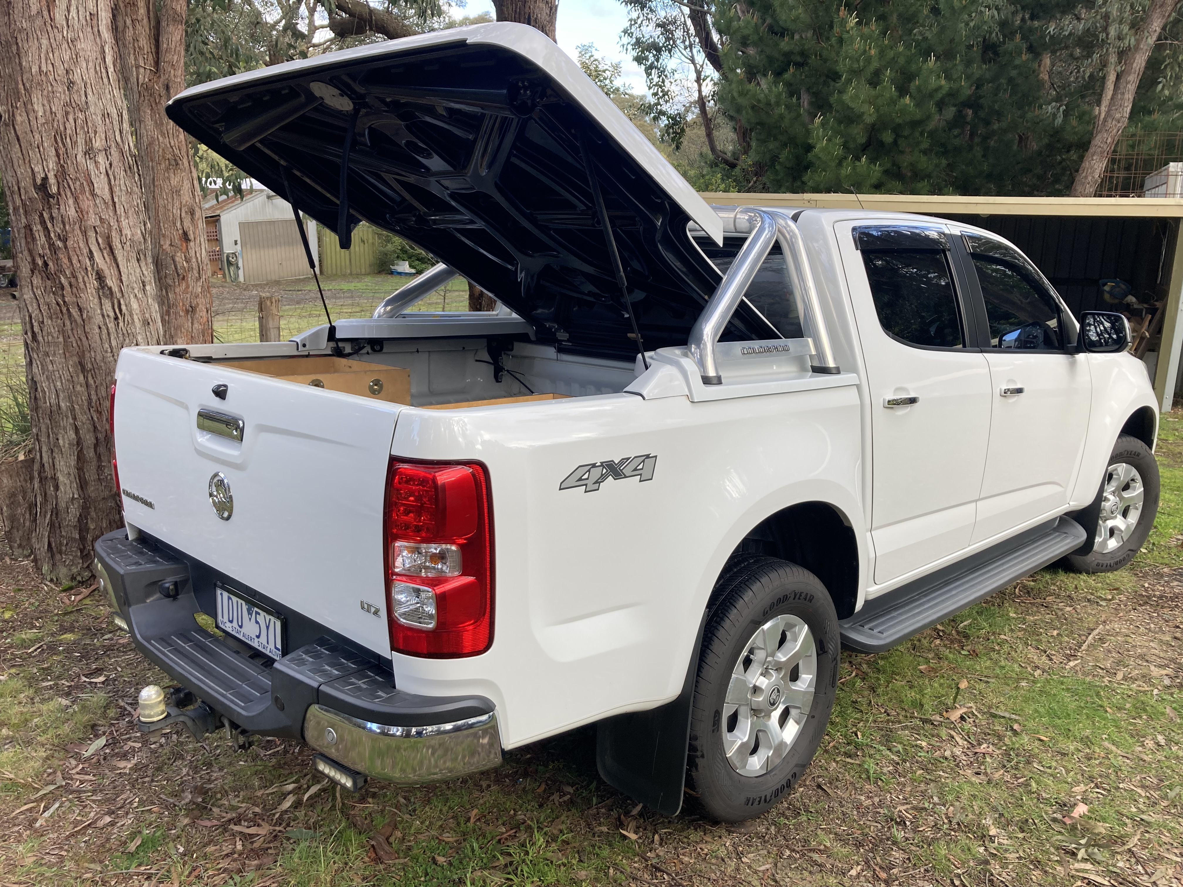 2014 HOLDEN COLORADO RG MY14 LTZ (4x4) 6 SP AUTOMATIC CREW CAB P/UP