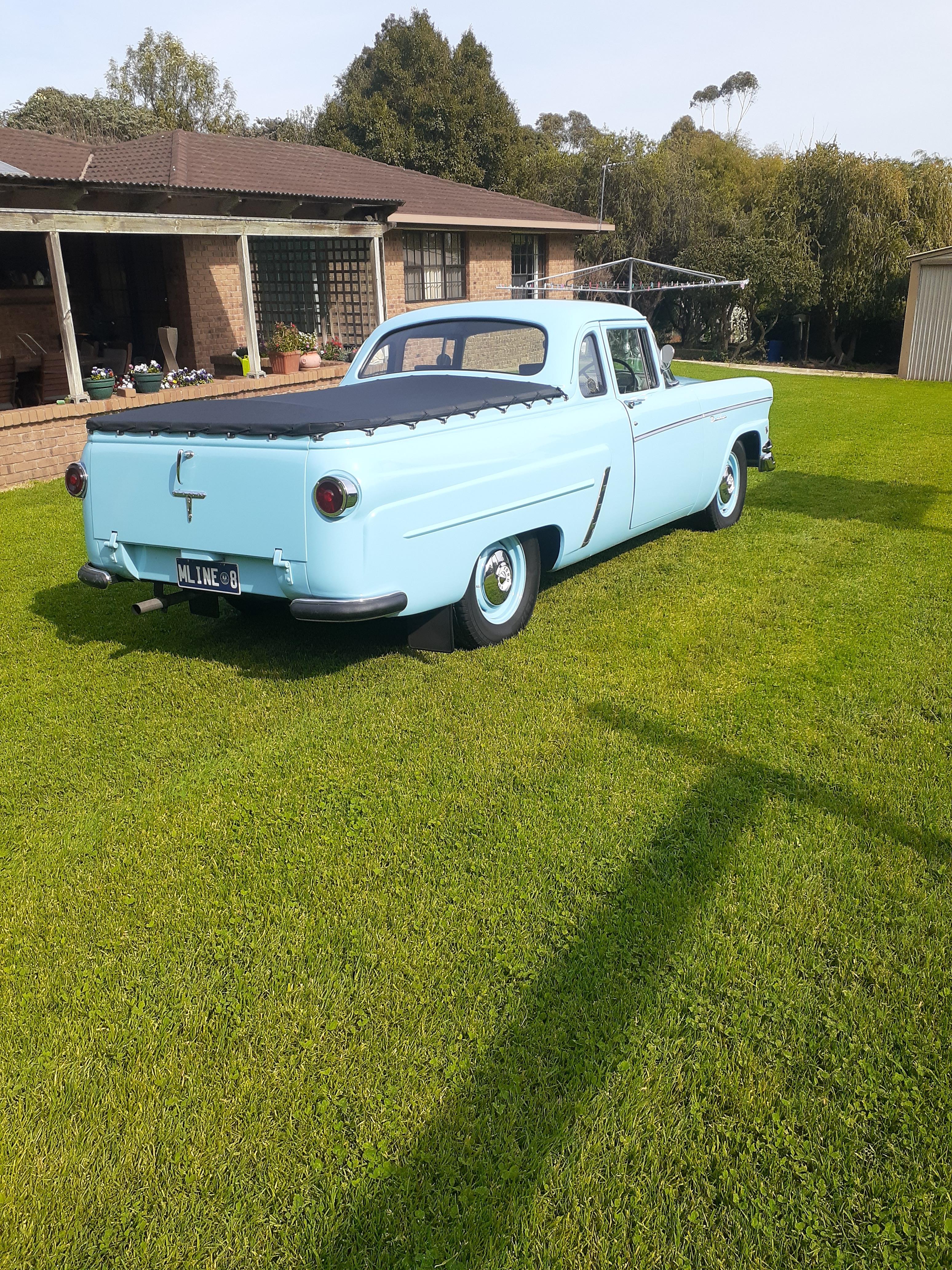 1957 FORD MAINLINE UTILITY 