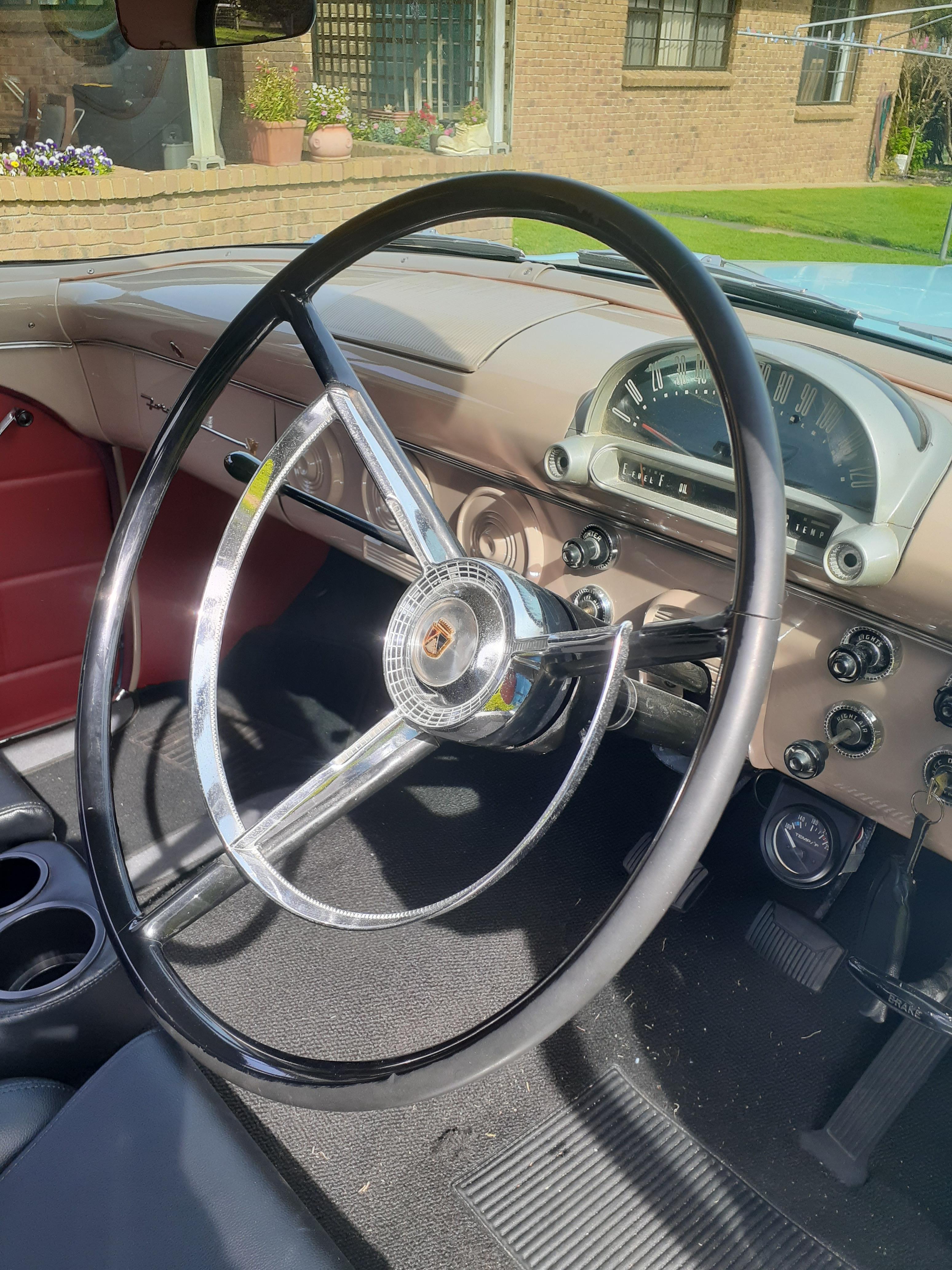1957 FORD MAINLINE UTILITY 