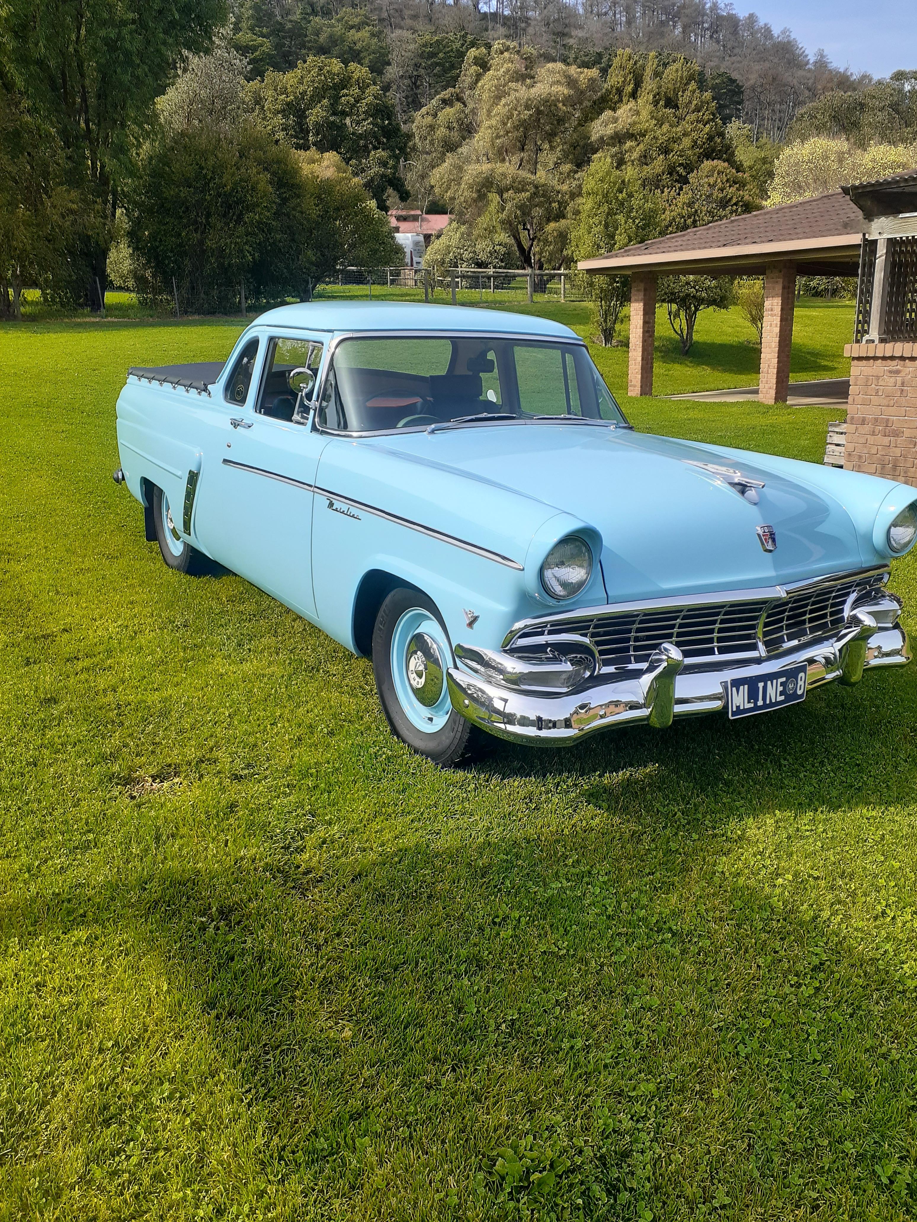 1957 FORD MAINLINE UTILITY
