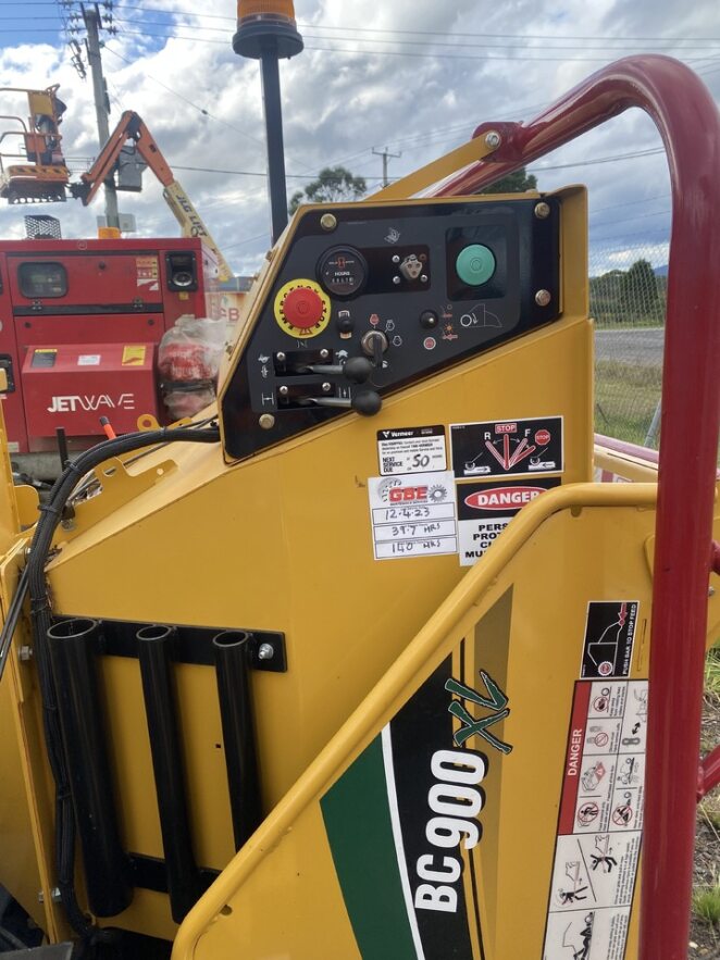 VERMEER WOOD CHIPPER