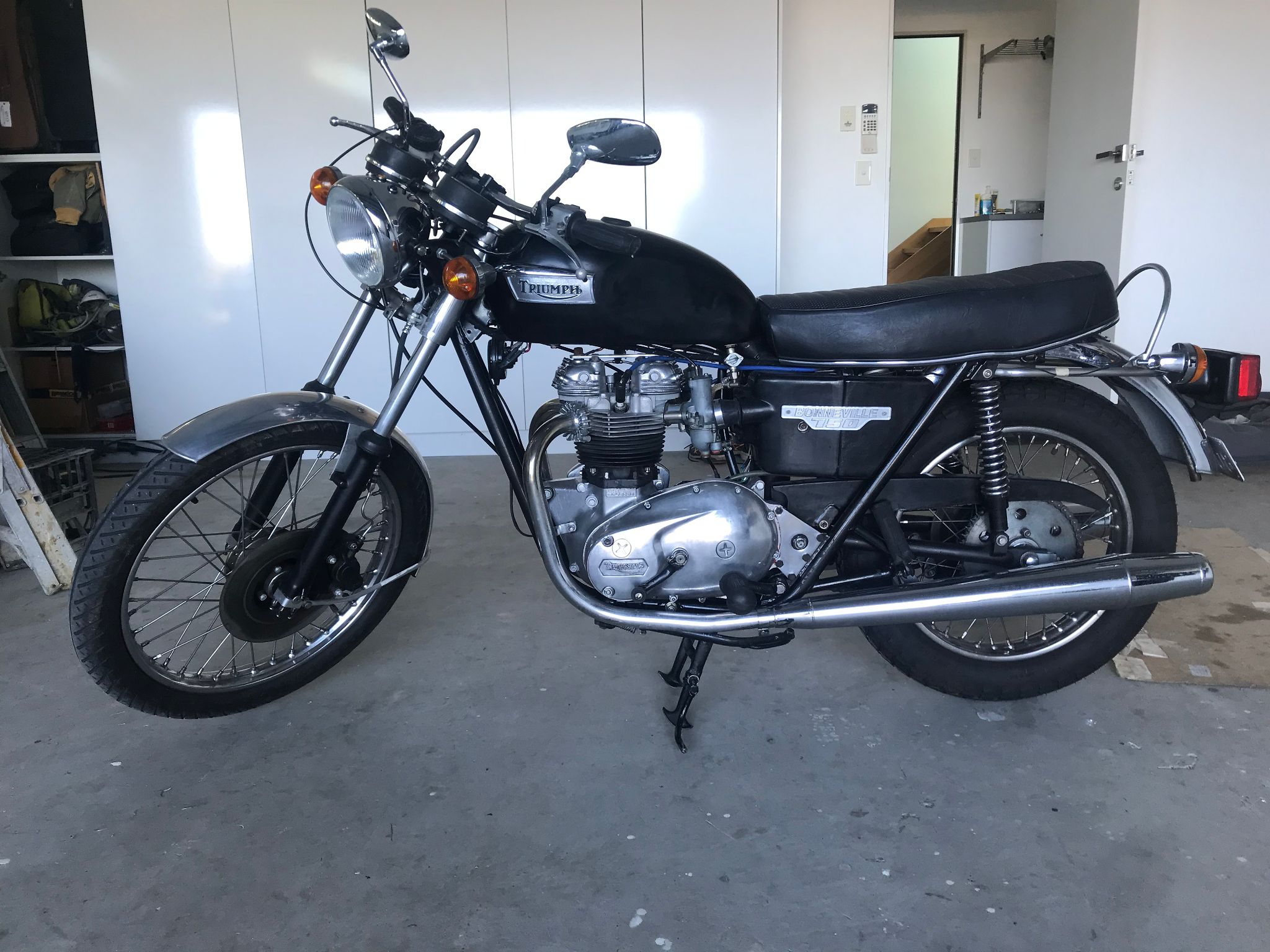 1976 TRIUMPH BONNEVILLE T140 ROAD