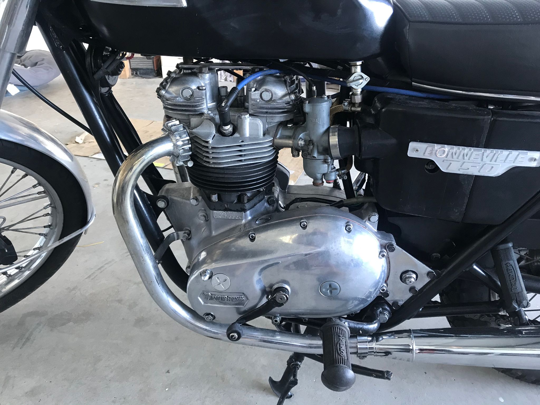 1976 TRIUMPH BONNEVILLE T140 ROAD