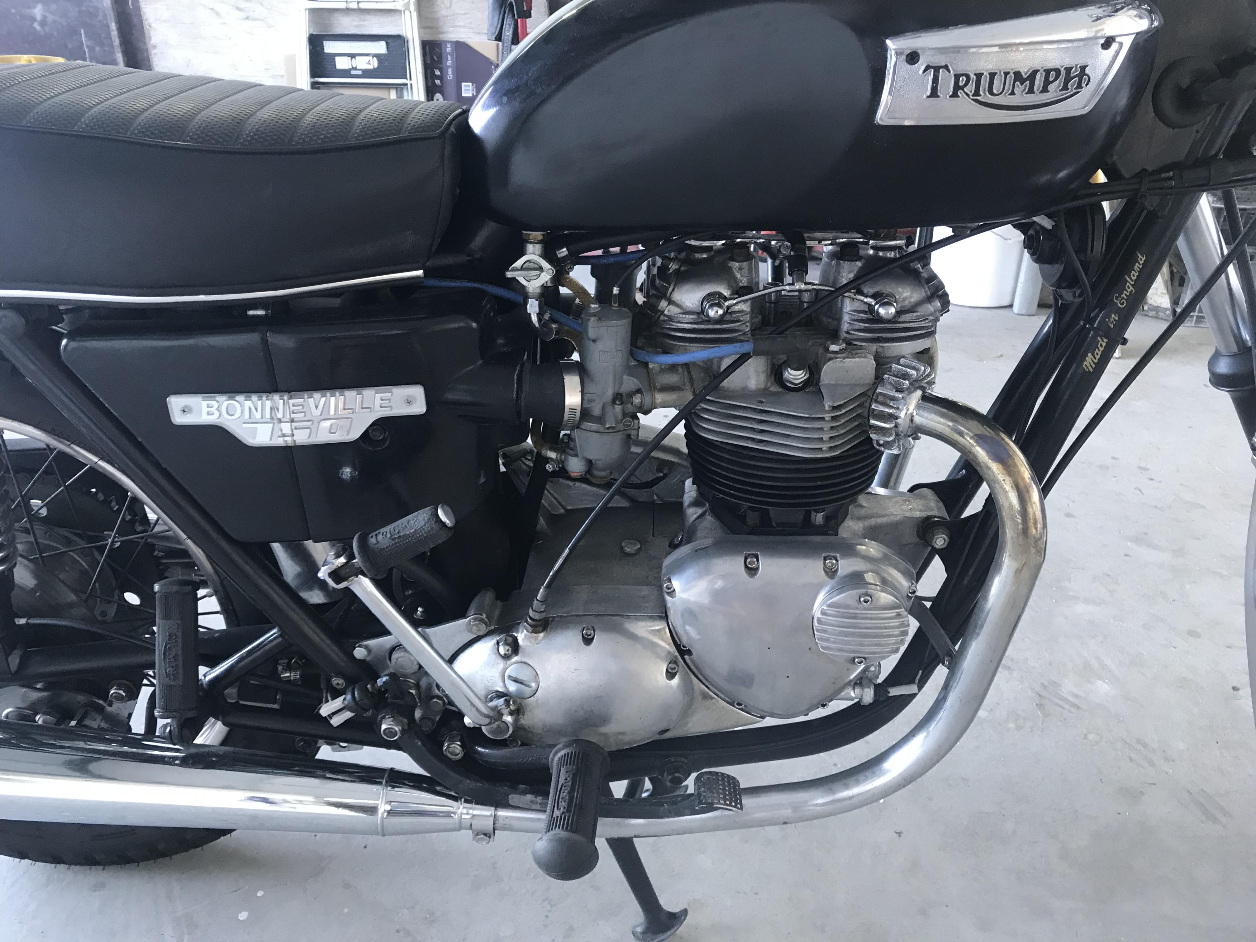 1976 TRIUMPH BONNEVILLE T140 ROAD